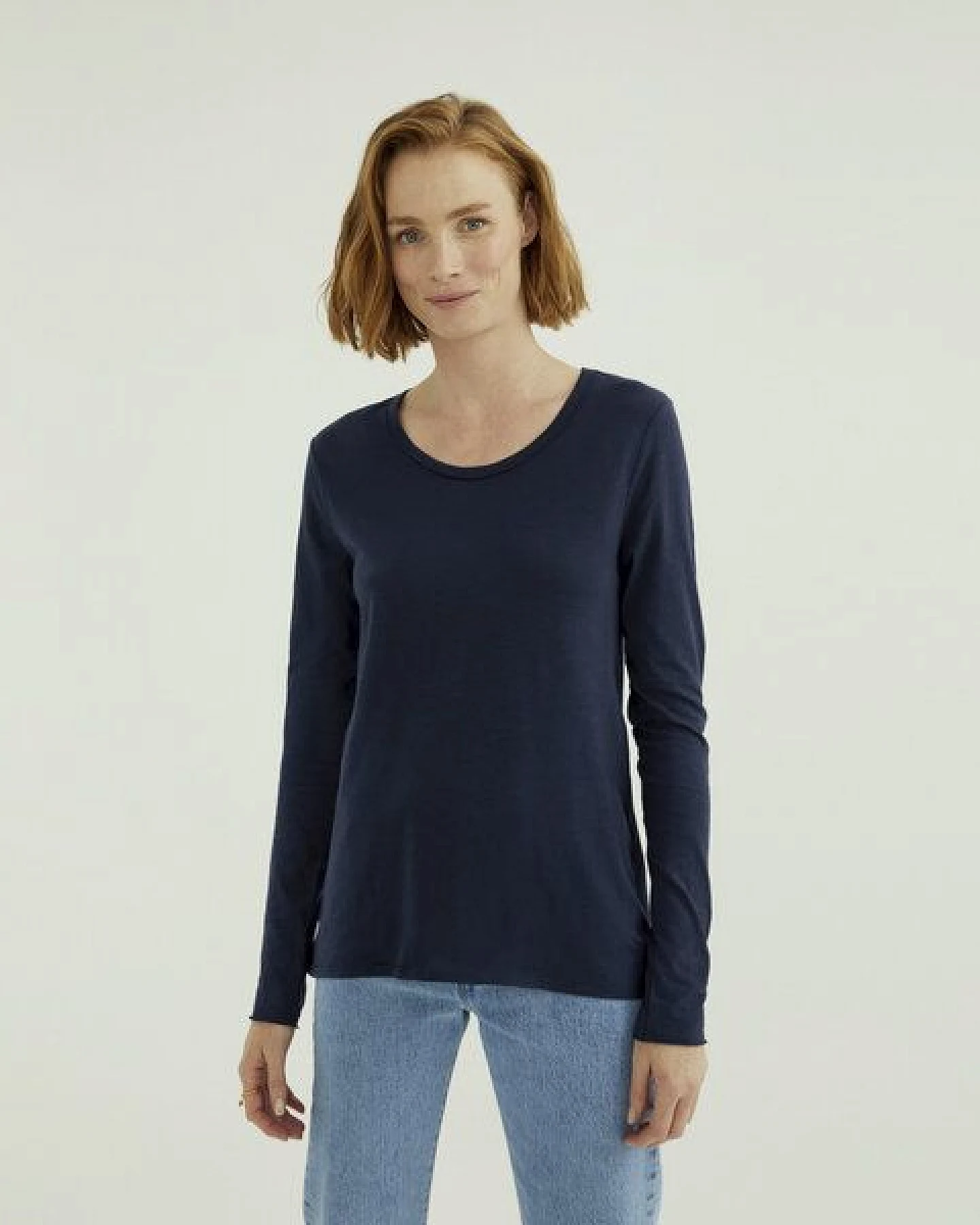 d'Els Miriam Damen Rundhals-Neck Langarm T-Shirt aus Flame Bio Baumwolle – Ansicht 2