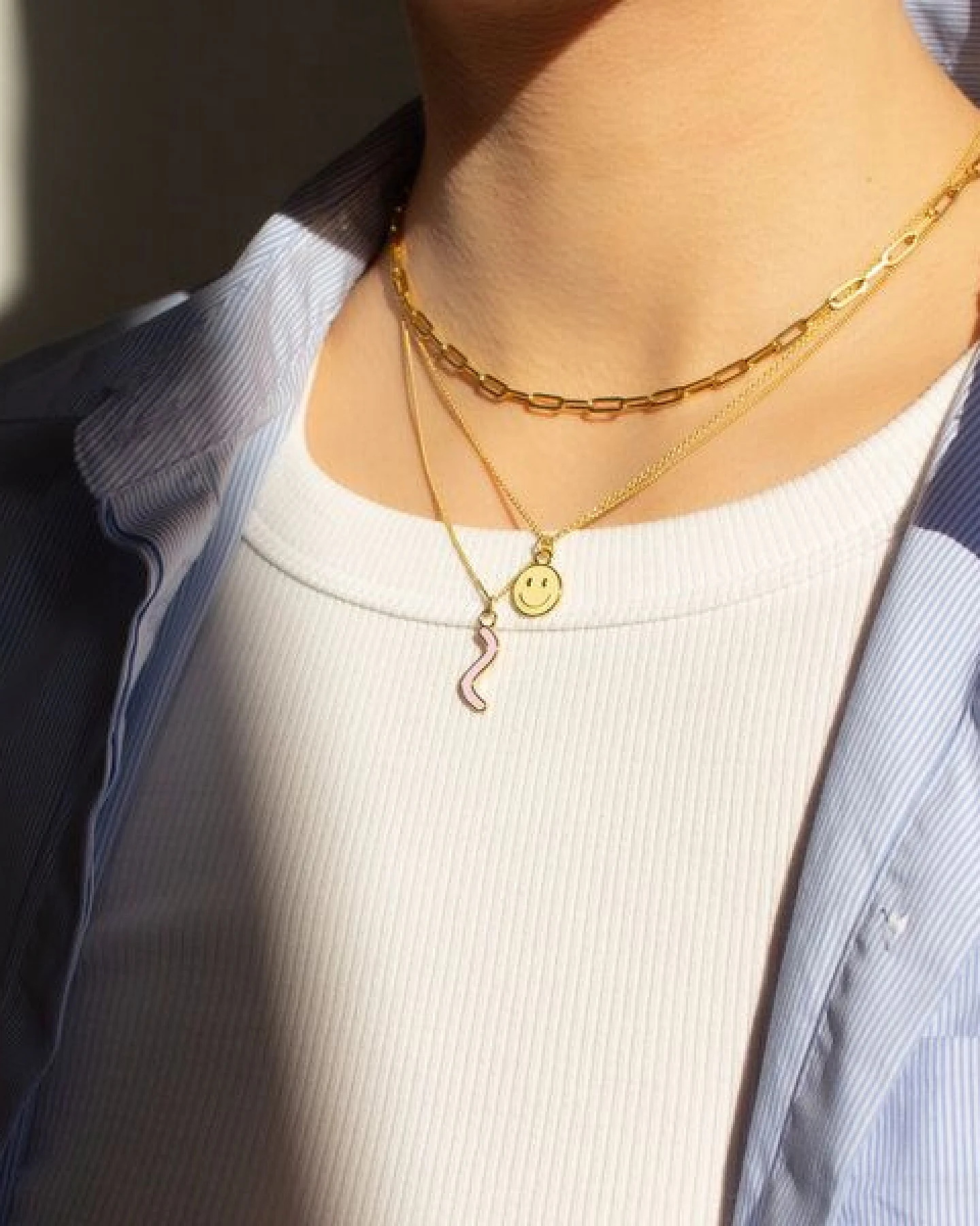 Paeoni Colors Halskette mit Curvy-Anhänger aus 18k Gold Vermeil, 925 Sterling Silber – Ansicht 2