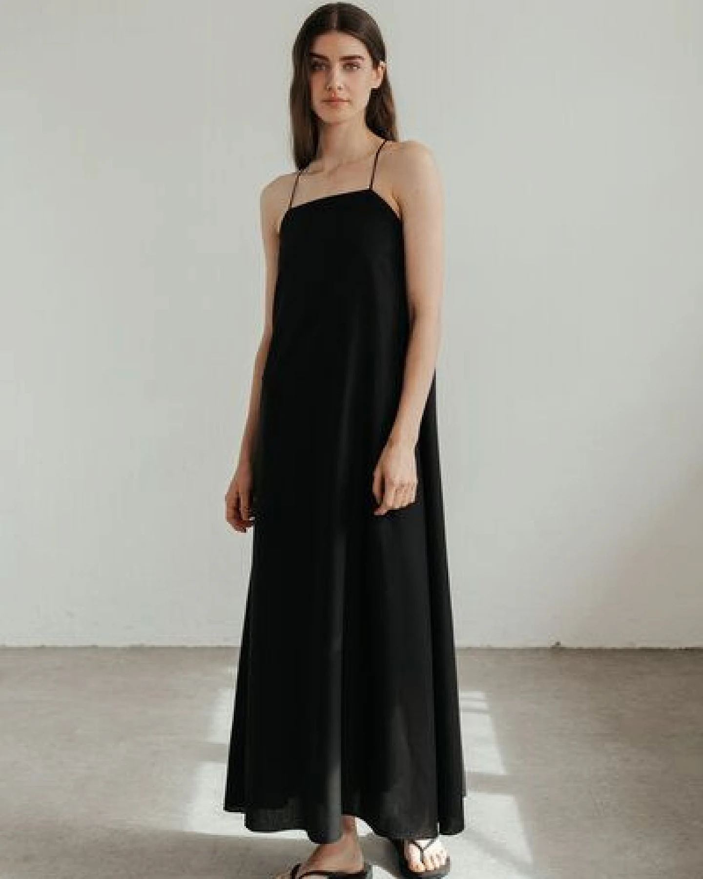 Sonho Stories Langes, rückenfreies Kleid zum Binden – Ansicht 2