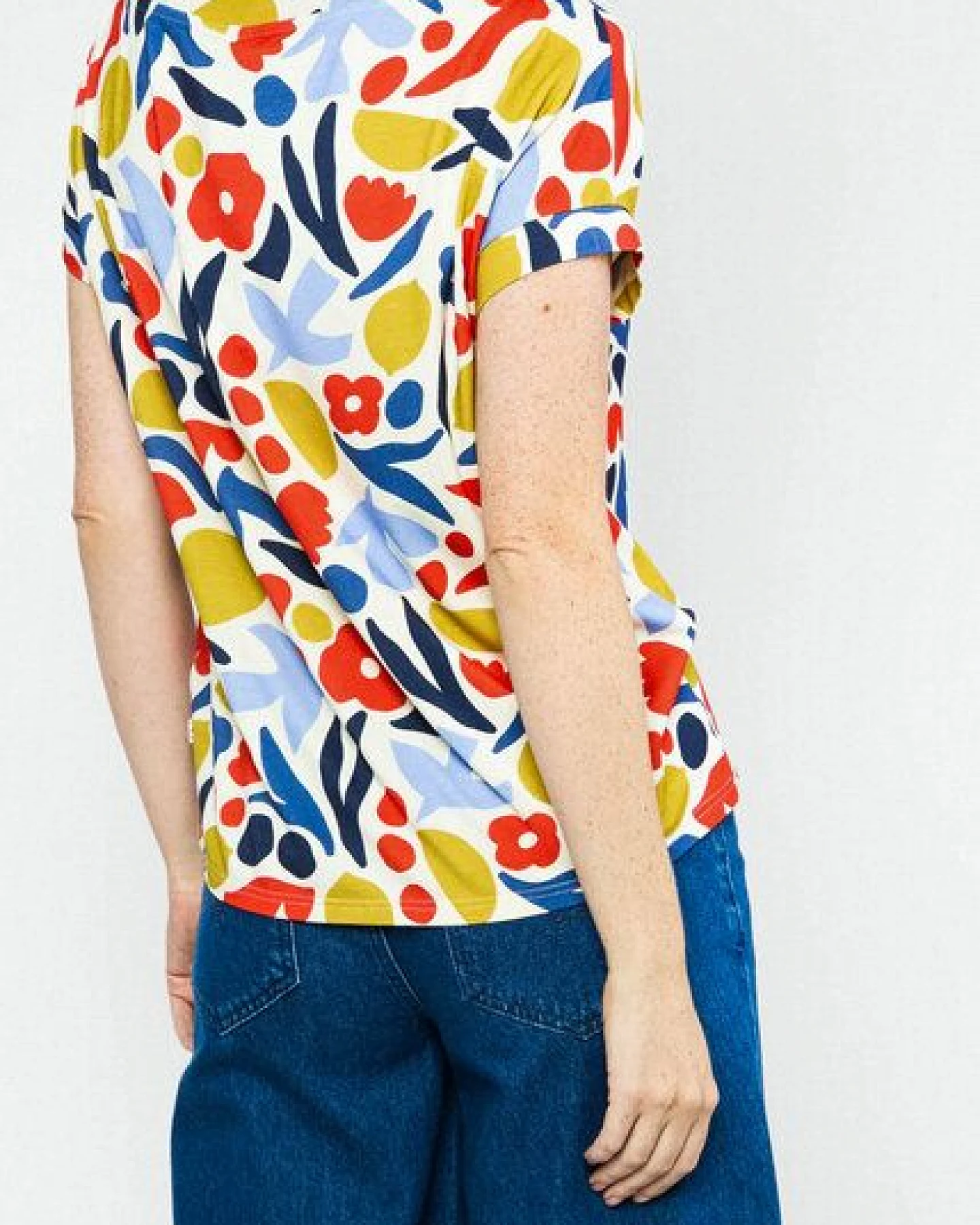 Blutsgeschwister "Flowgirl" Gemustertes T-Shirt aus EcoVero-Jersey – Ansicht 2