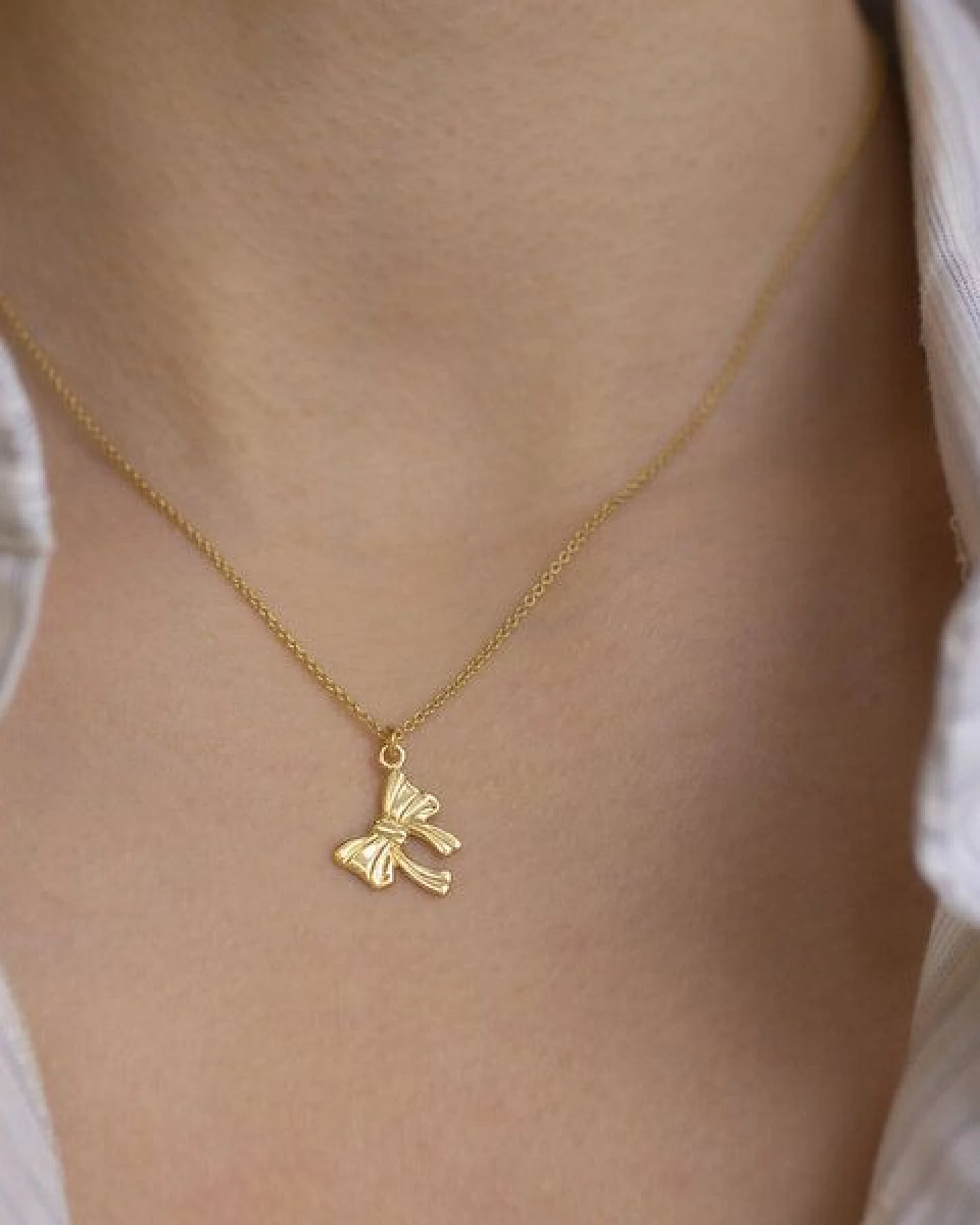 Paeoni Colors Schleifen-Halskette aus 18k Gold Vermeil, 925 Sterling Silber – Ansicht 2