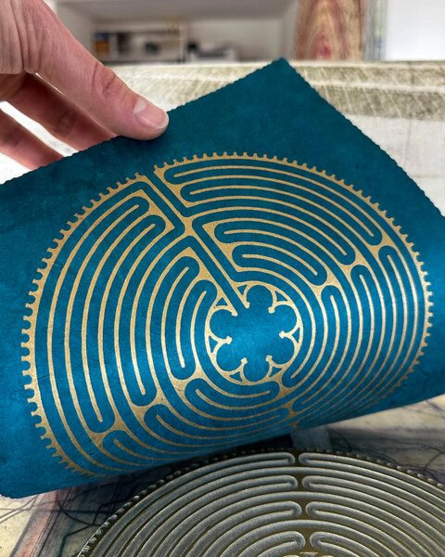 Veskor Cassiopeia LABYRINTH VON CHARTRES der Kathedrale Notre-Dame Linoldruck – Ansicht 3