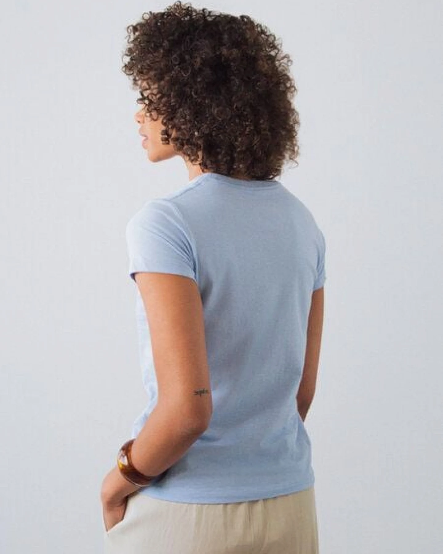 Honest Basics Damen Basic T-Shirt aus Bio- und recycelter Baumwolle – Ansicht 4