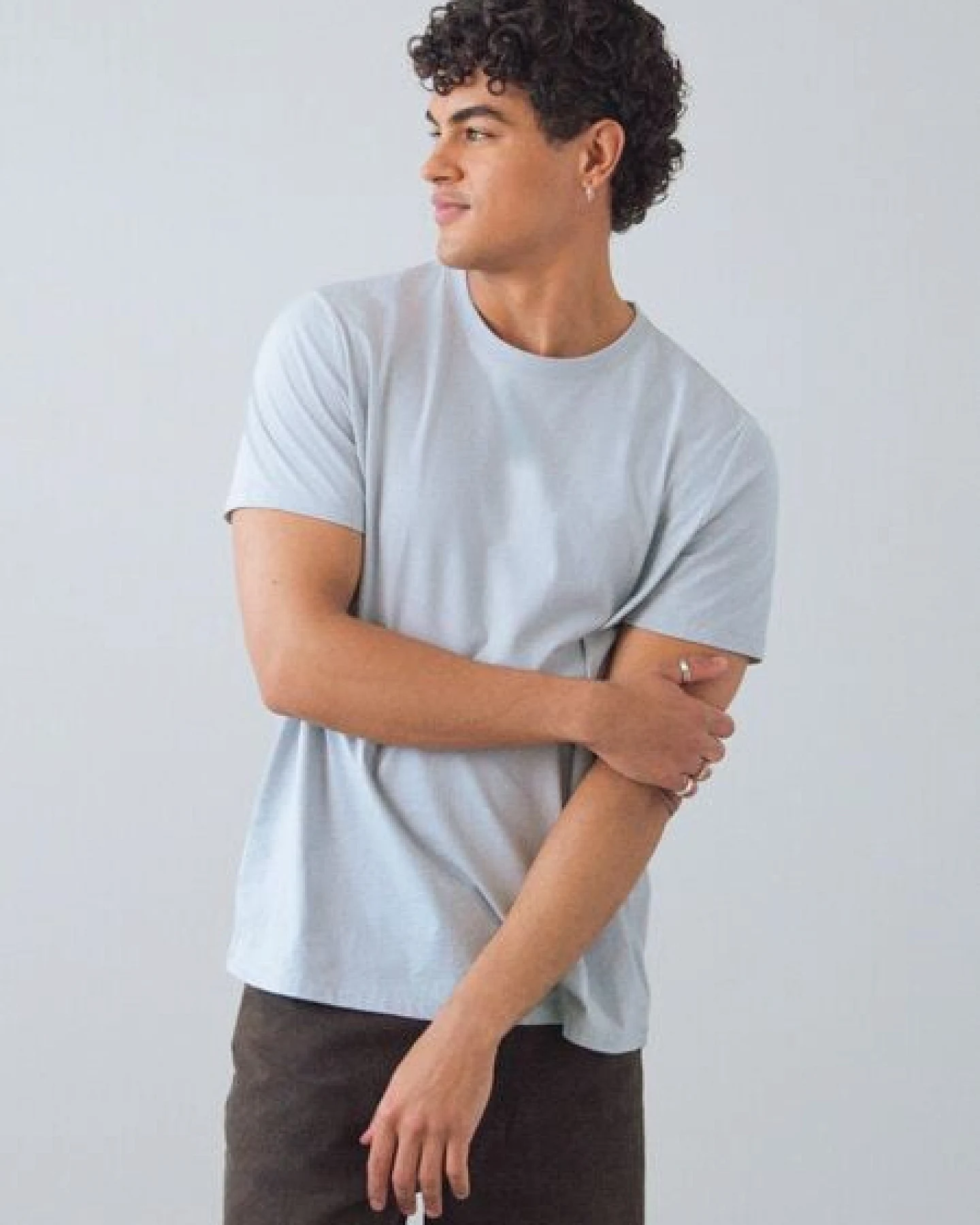 Honest Basics Herren Basic T-Shirt aus Bio- und recycelter Baumwolle – Ansicht 3