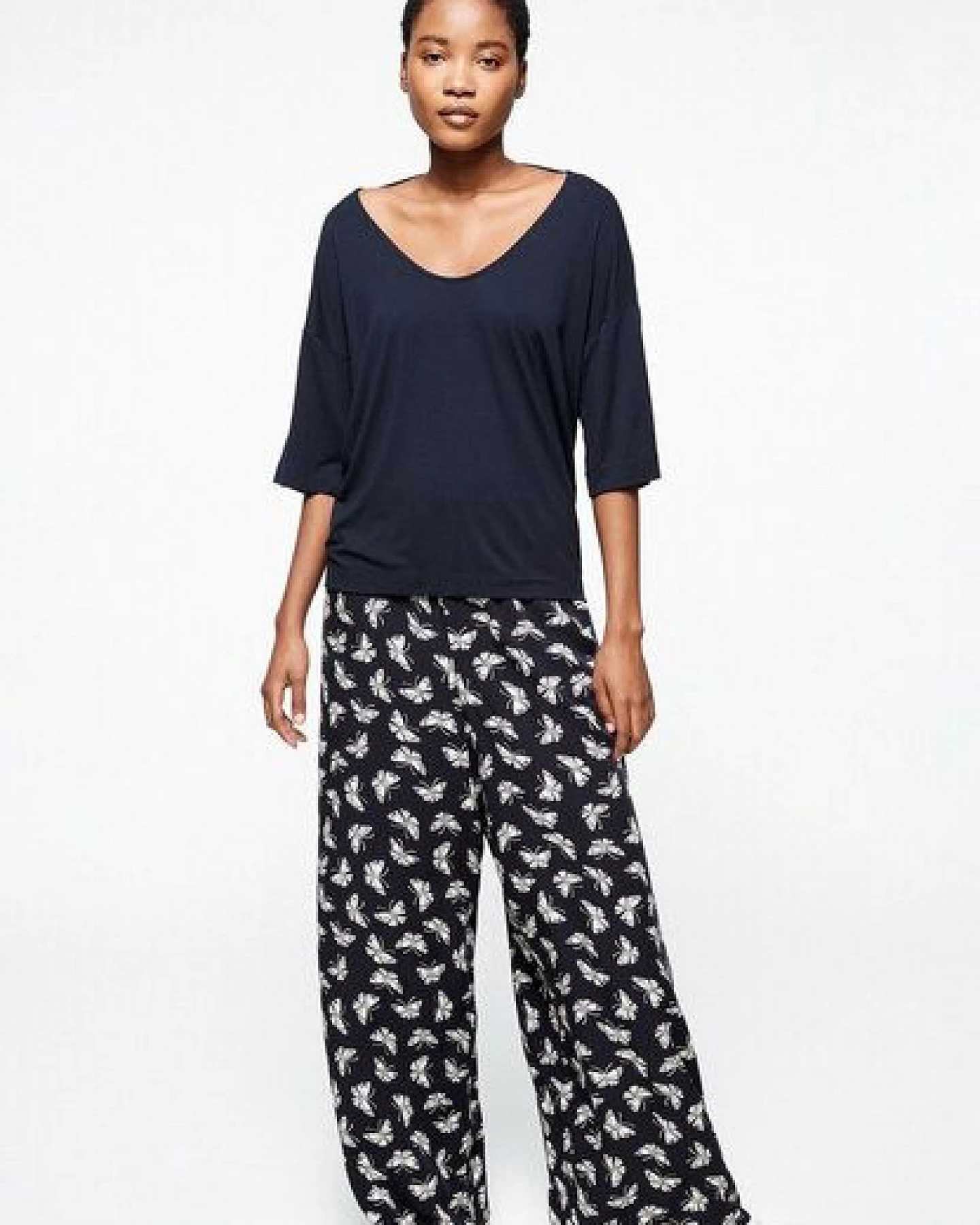 ARMEDANGELS NAIMAA BUTTERFLY - Damen Hose aus LENZING ECOVERO – Ansicht 4