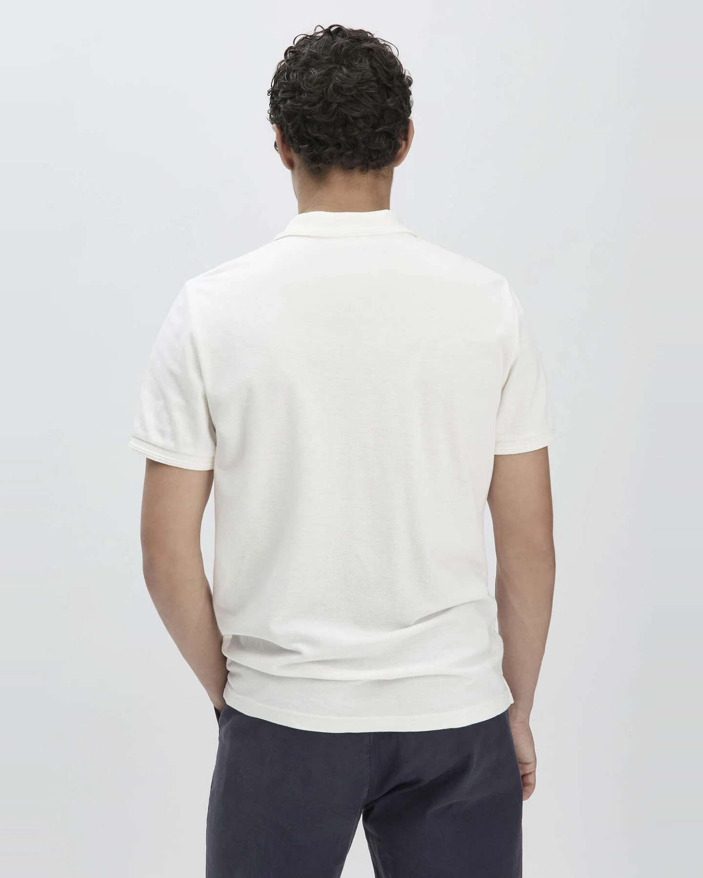 hessnatur Herren Piqué Polo Regular aus Bio-Baumwolle - weiß - Größe 50 – Ansicht 3