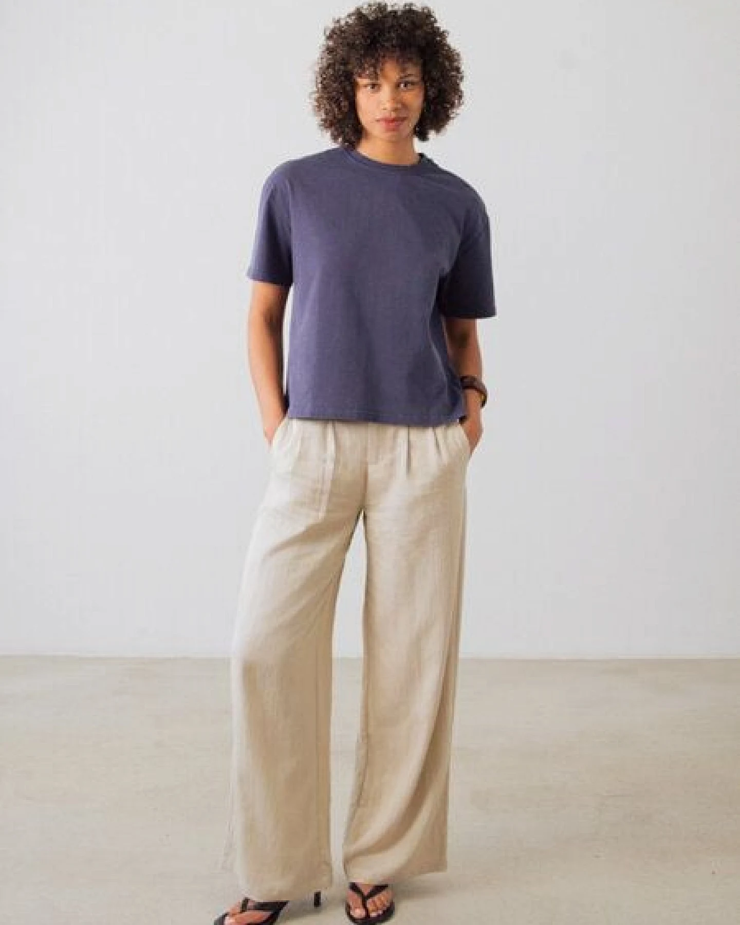Honest Basics OG Shirt aus Bio- und recycelter Baumwolle – Ansicht 2