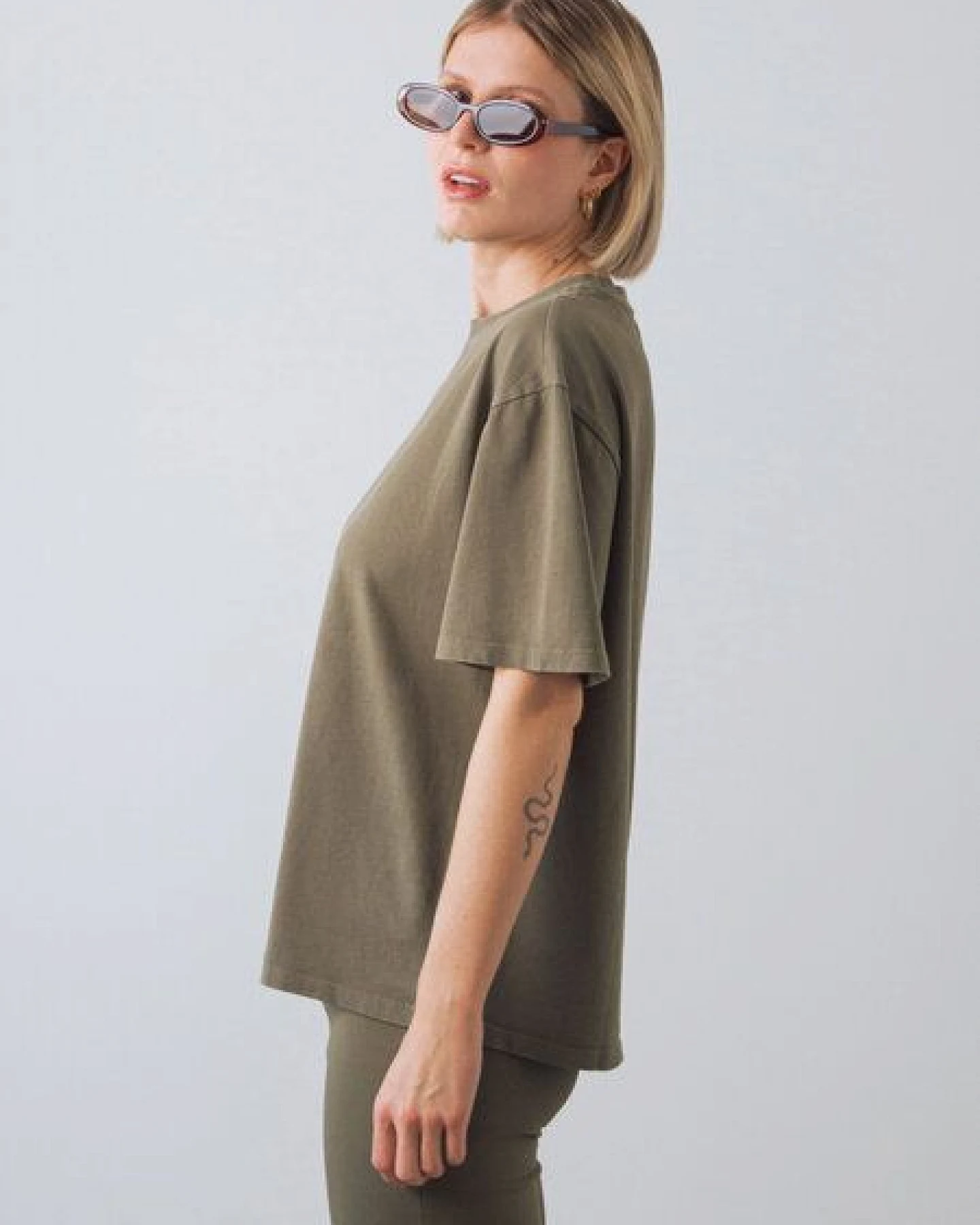 Honest Basics OG Shirt aus Bio- und recycelter Baumwolle – Ansicht 4