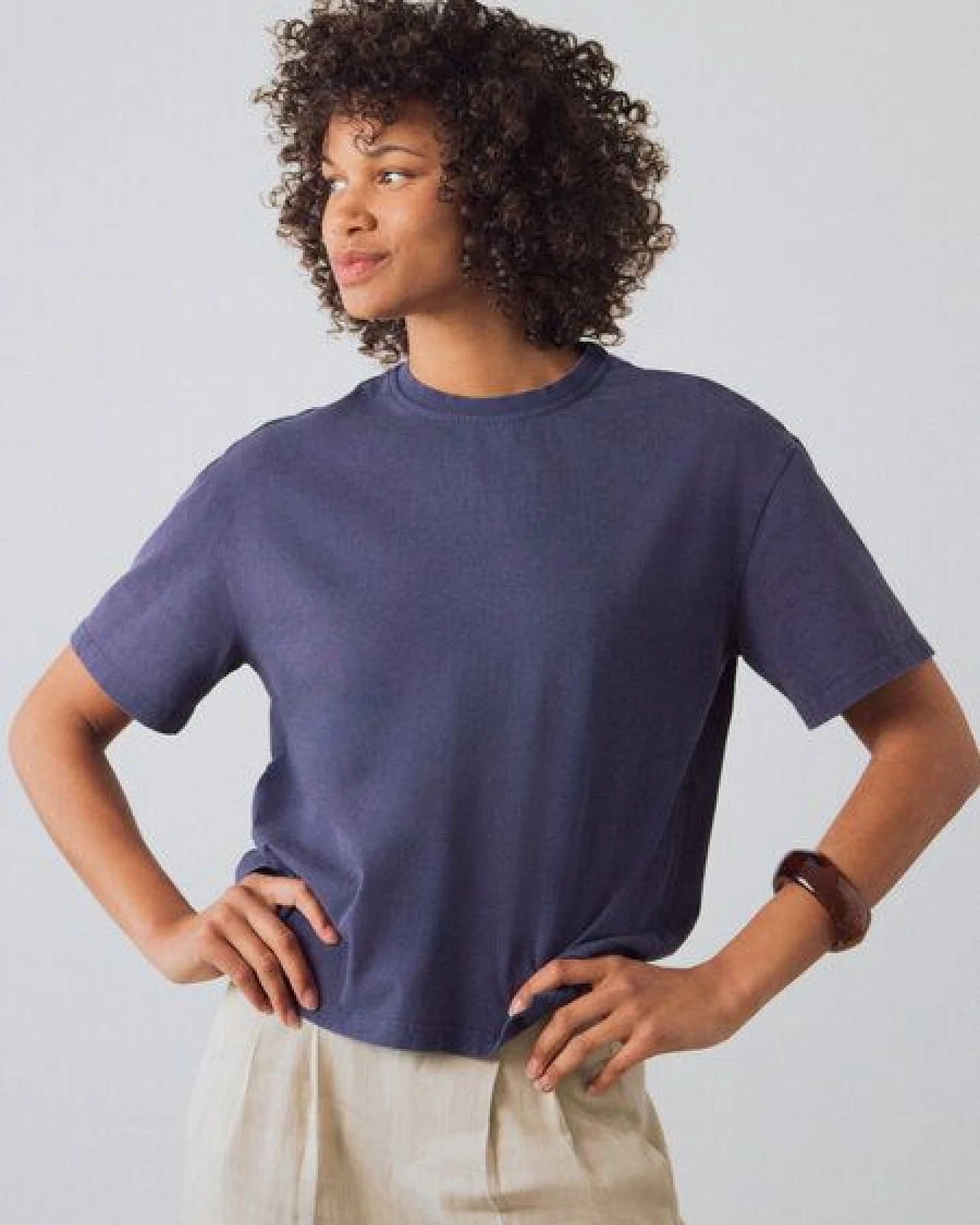 Honest Basics OG Shirt aus Bio- und recycelter Baumwolle – Ansicht 3
