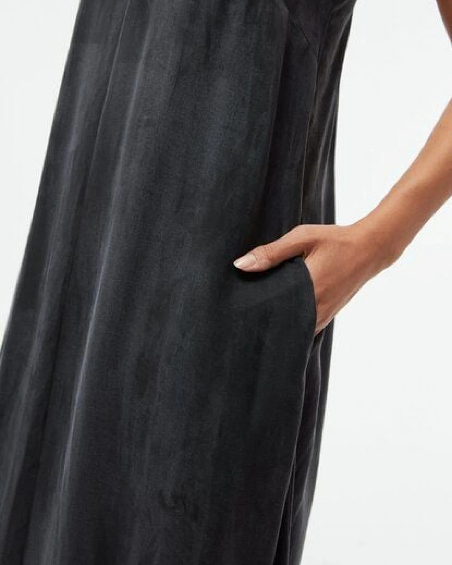Givn Berlin Maxikleid GBROXIE aus TENCEL mit Peach-Effekt – Ansicht 3