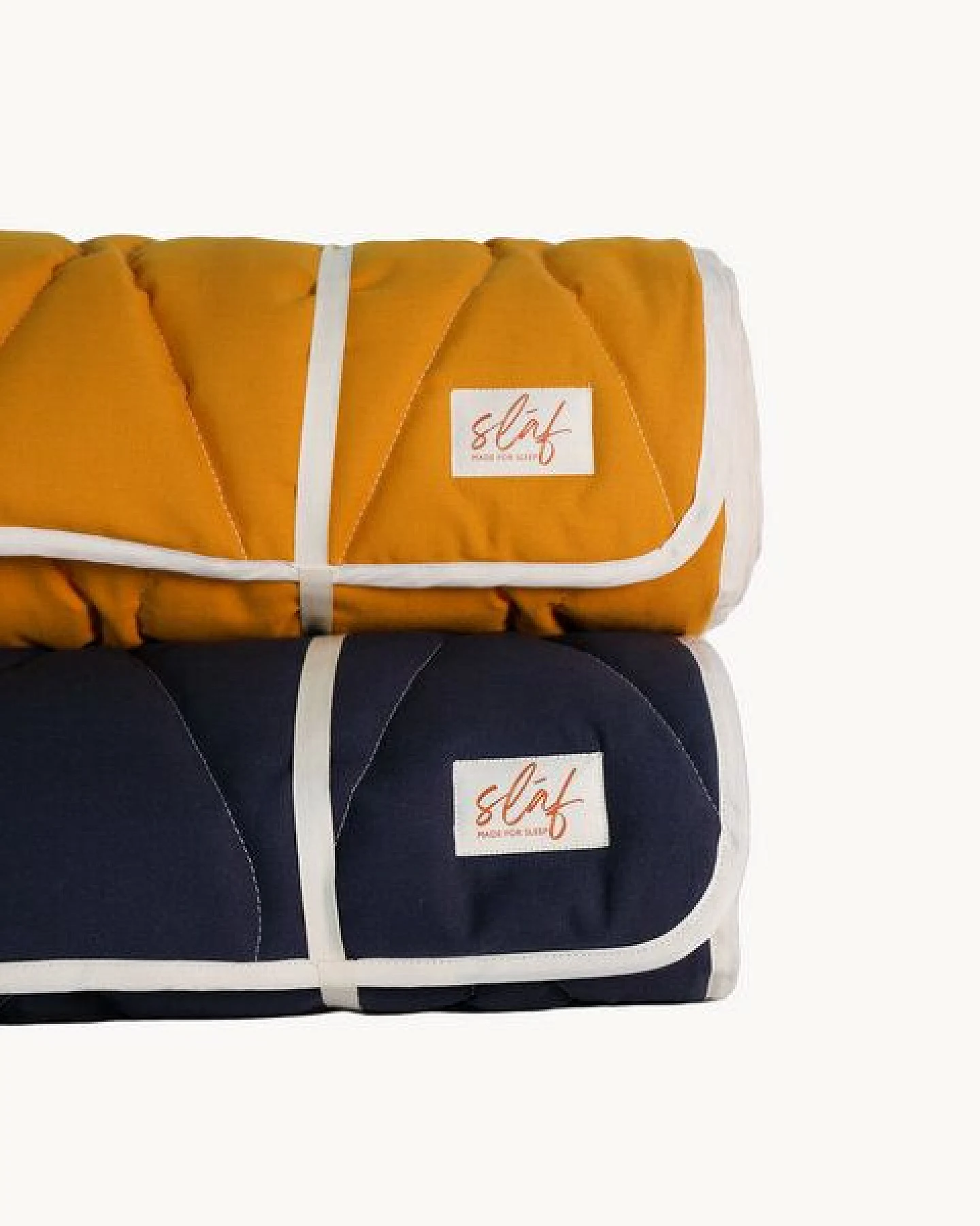 Slāf Baumwolle Yogamatte 75x200 mit Bändchen GOTS – Ansicht 2