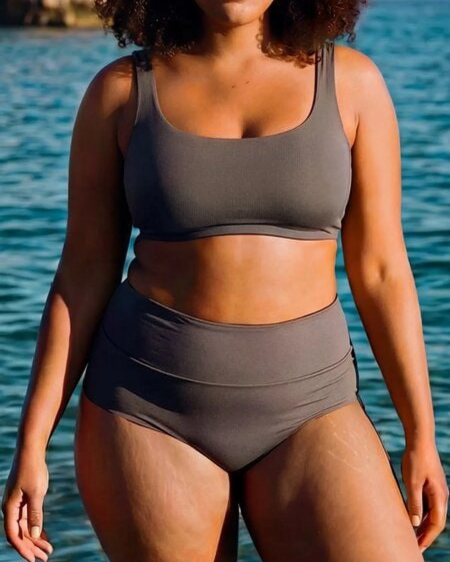 nice to meet me Wave Top . Wendbares Bikinioberteil – Ansicht 2