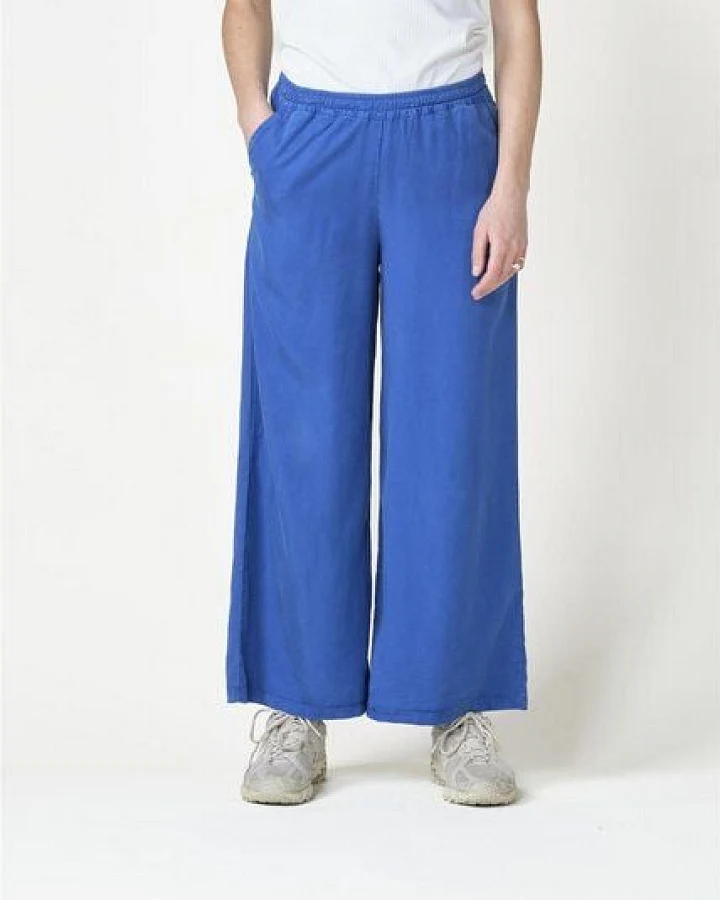 Blau