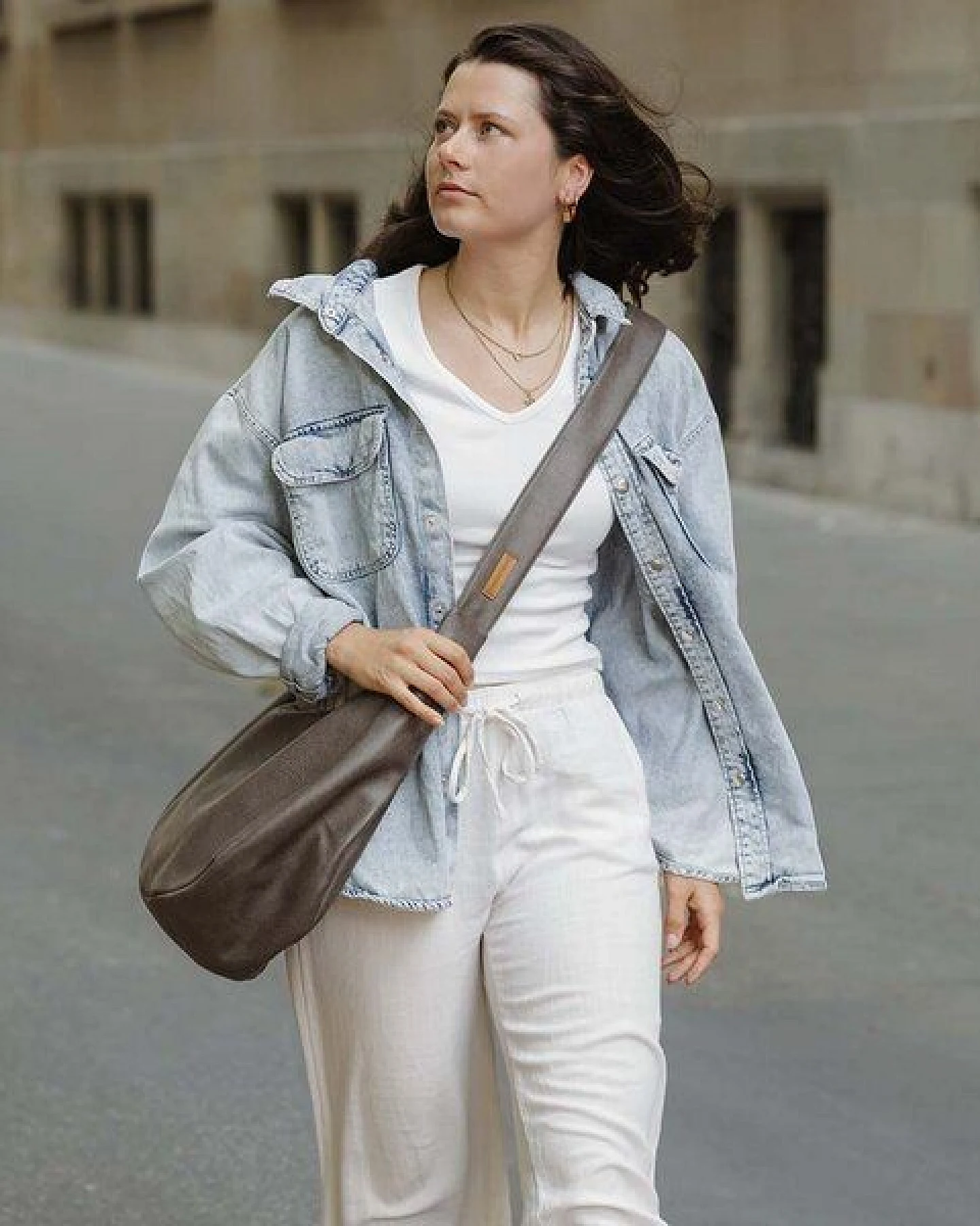 BOWLEANIES TASCHEN Moon Bag XXL aus Lederfaserstoff – Ansicht 3
