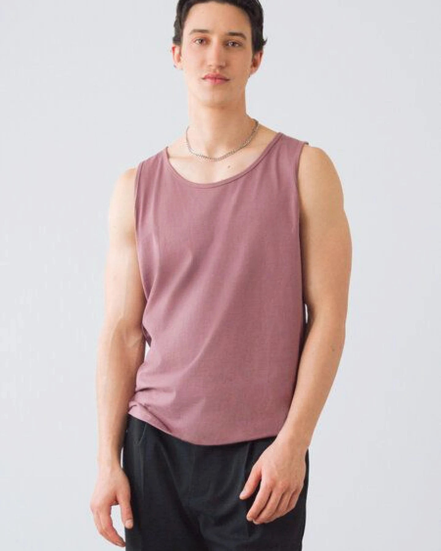 Honest Basics Herren Muskeltank aus Bio- und recycelter Baumwolle – Ansicht 2
