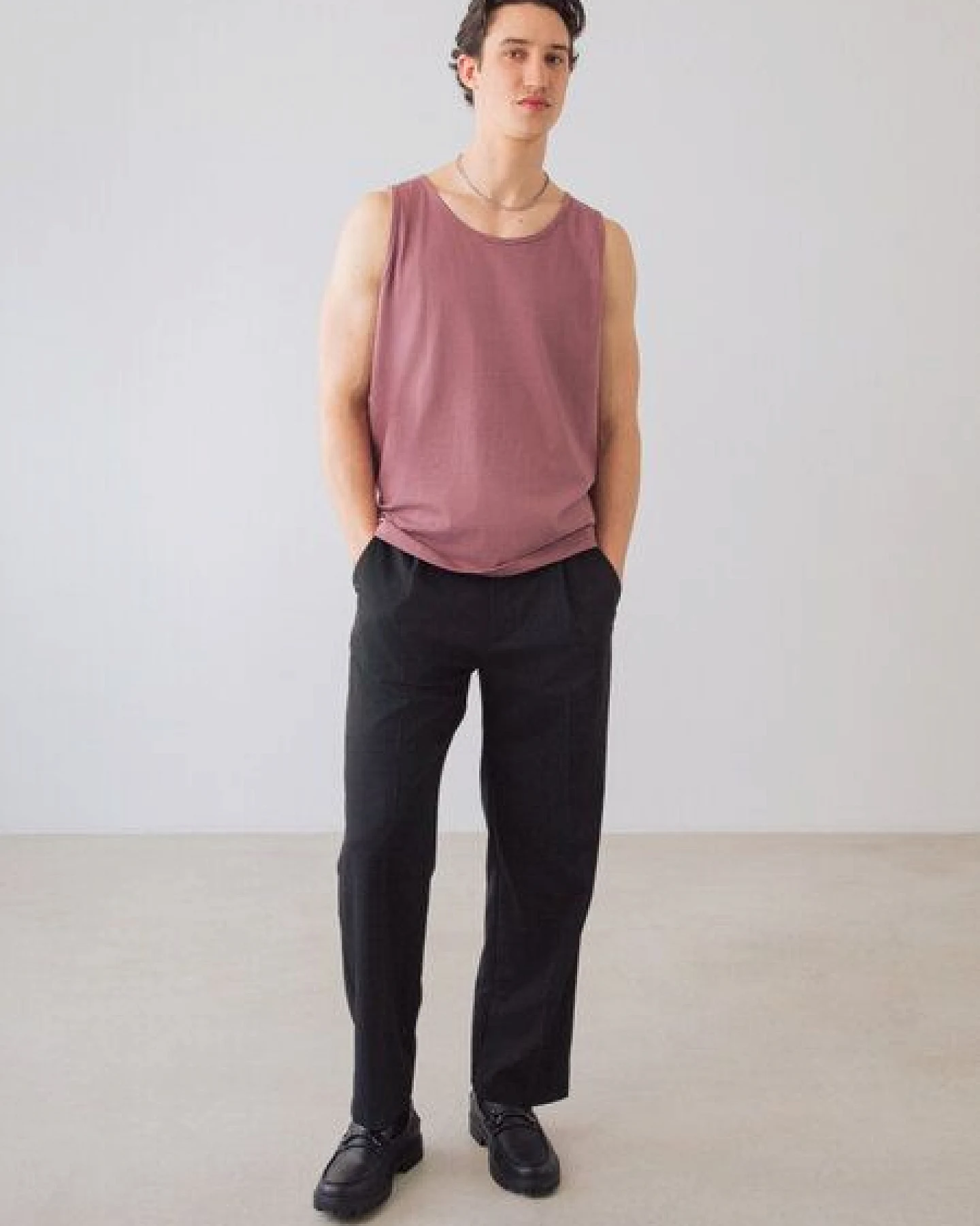 Honest Basics Herren Muskeltank aus Bio- und recycelter Baumwolle – Ansicht 4