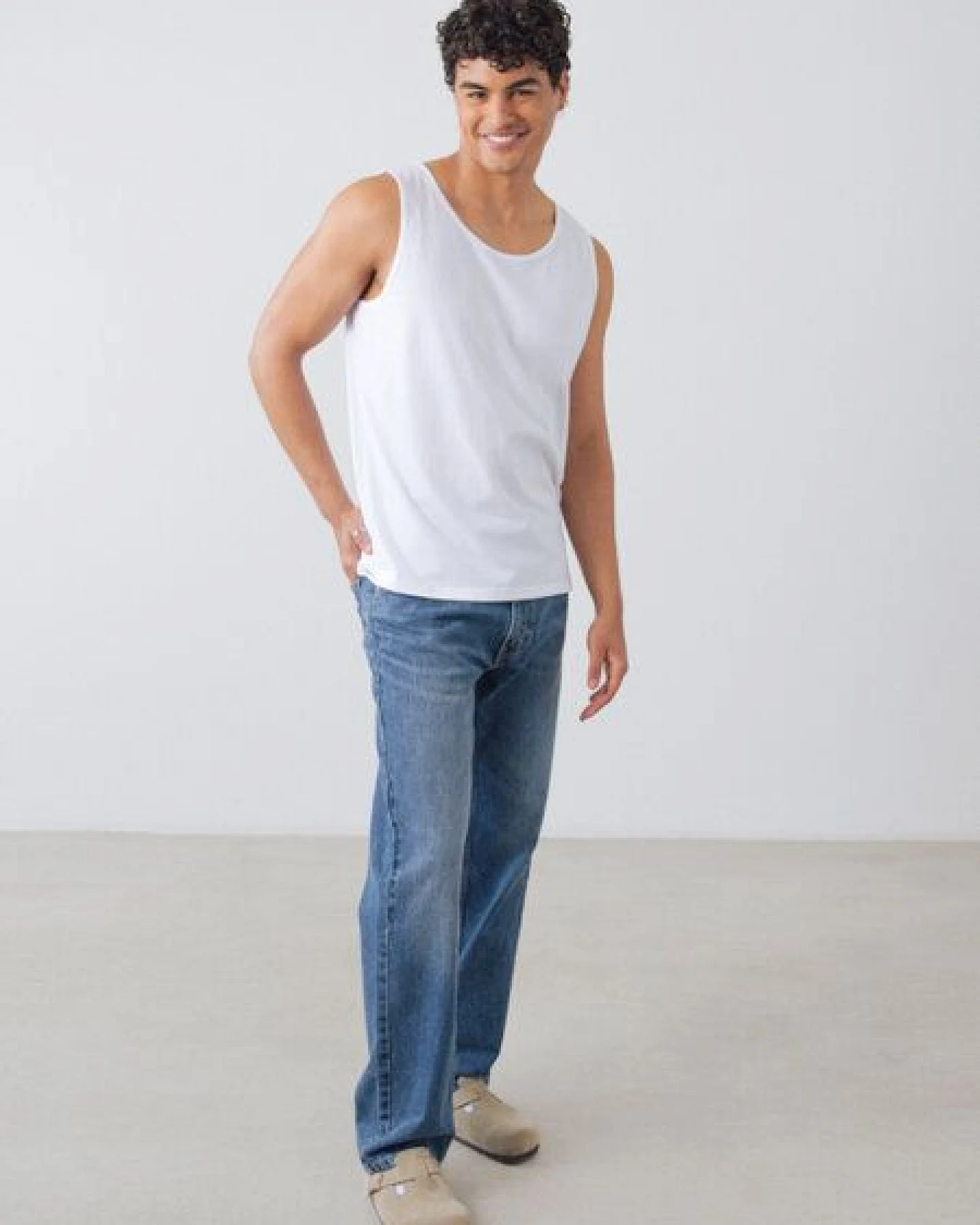 Honest Basics Herren Muskeltank aus Bio- und recycelter Baumwolle – Ansicht 3