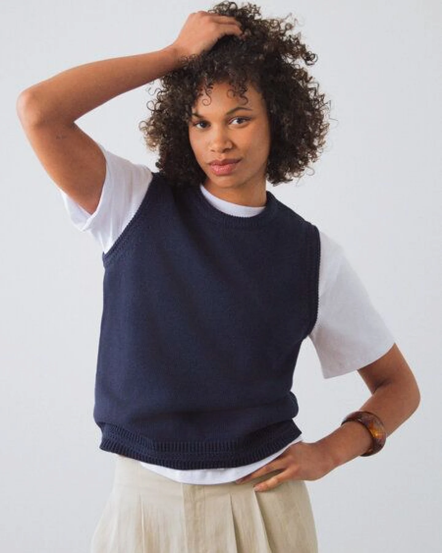 Honest Basics Damen Strick-Tanktop aus 100% Bio-Baumwolle – Ansicht 3