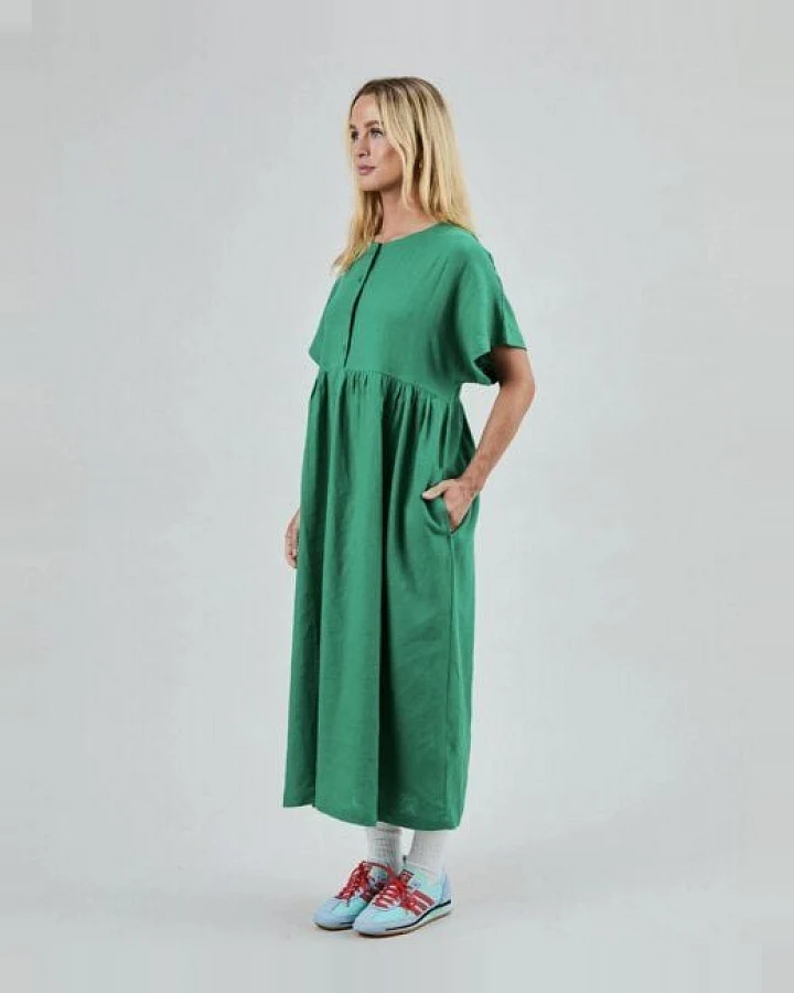Brava Fabrics Oversize Langkleid Grün