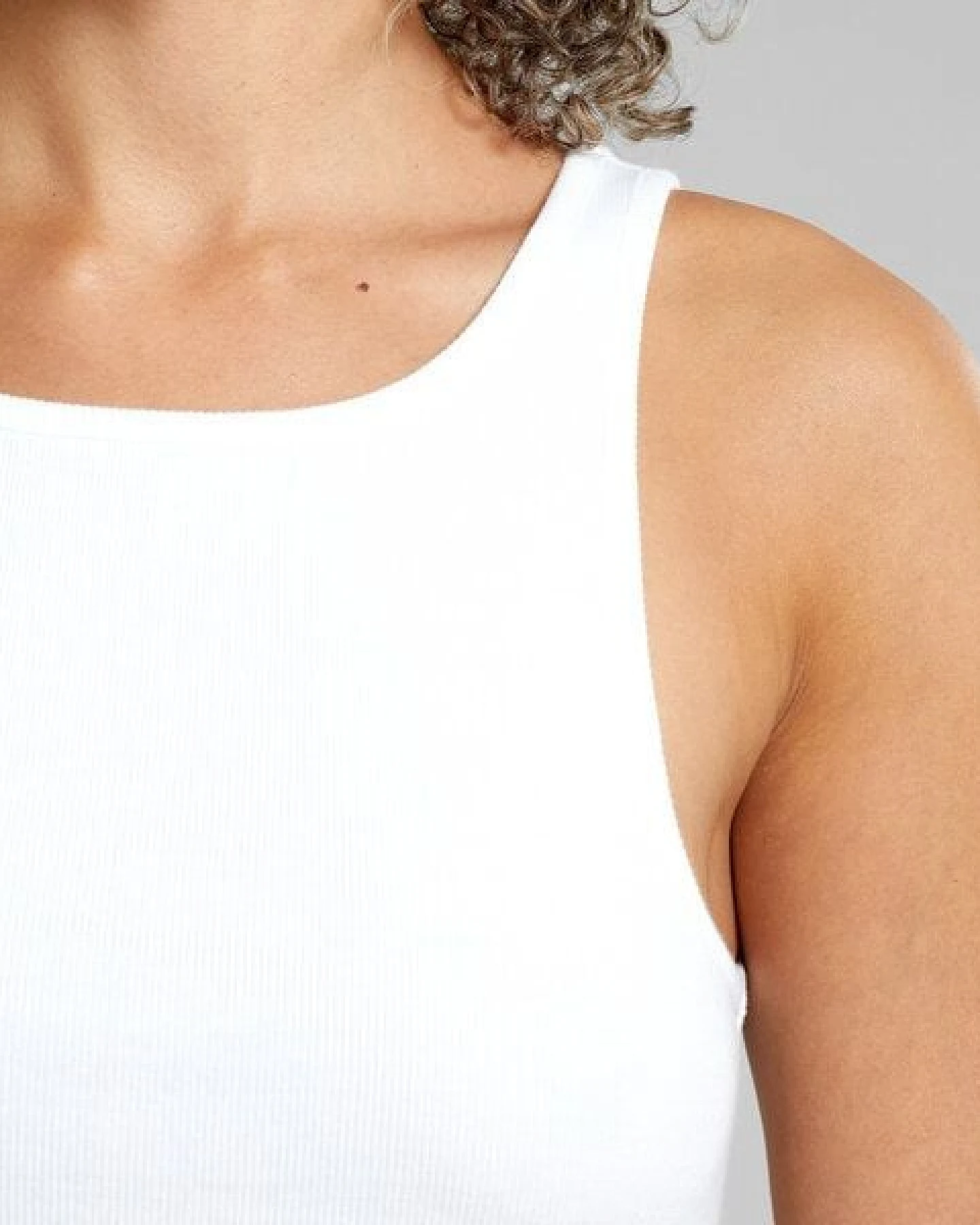 DEDICATED Valdermarsvik Ripped Top - White – Ansicht 3