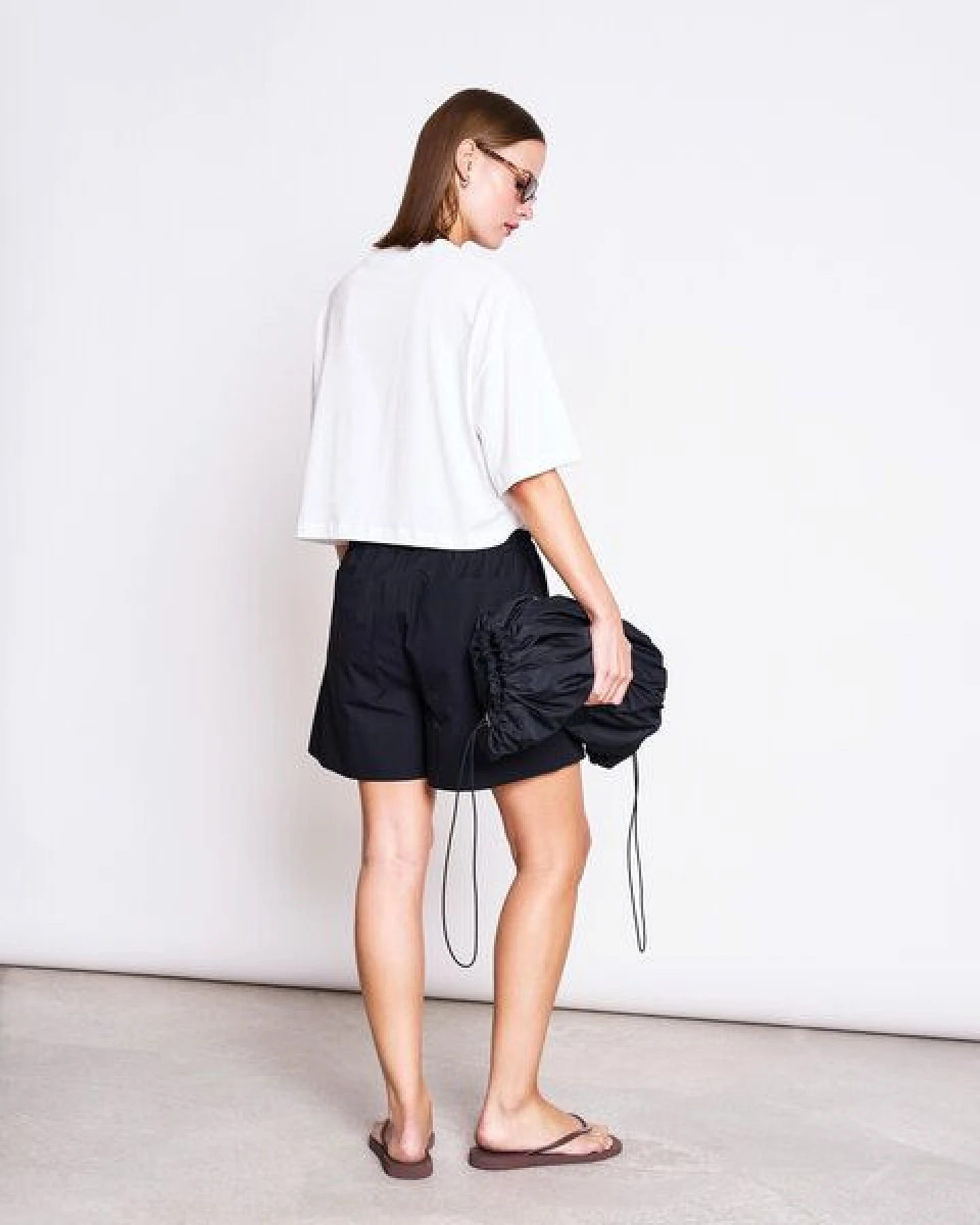 JAN N JUNE Cropped Boxy T-Shirt LUPA aus Baumwolle – Ansicht 2