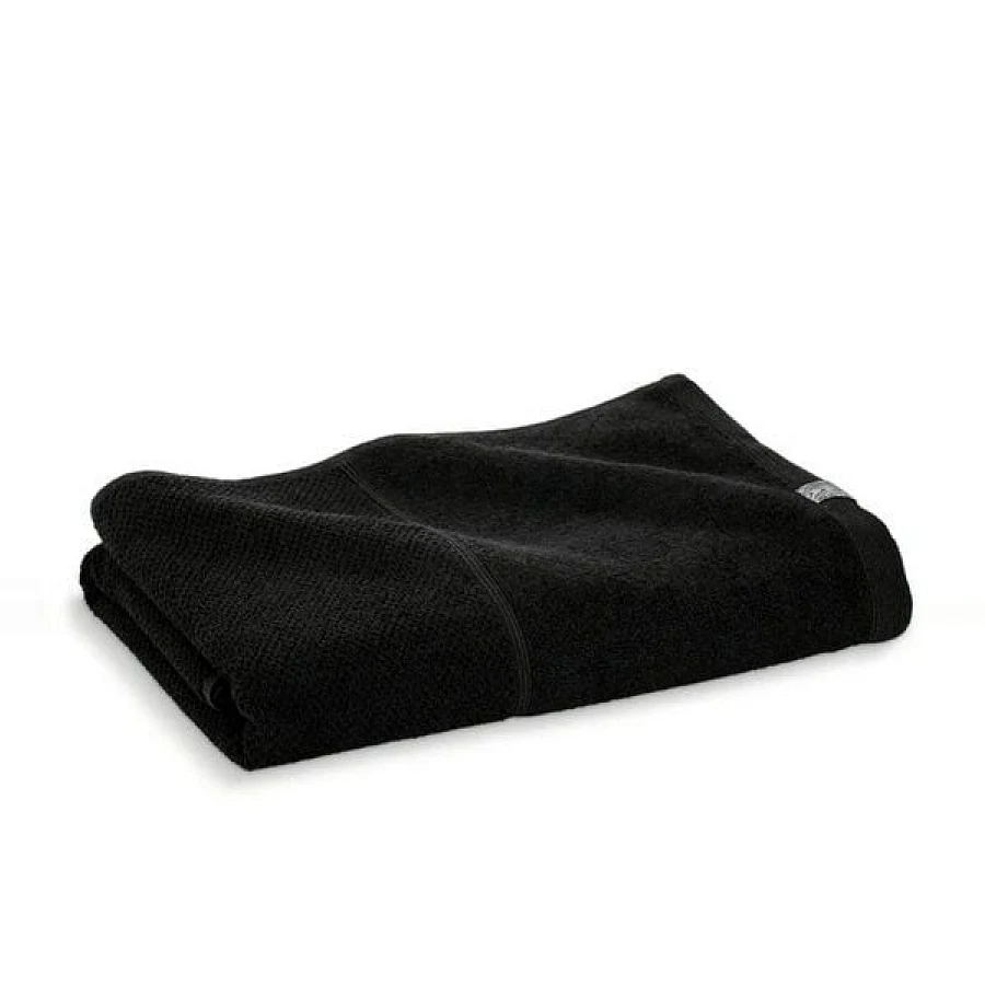 Cosy Black