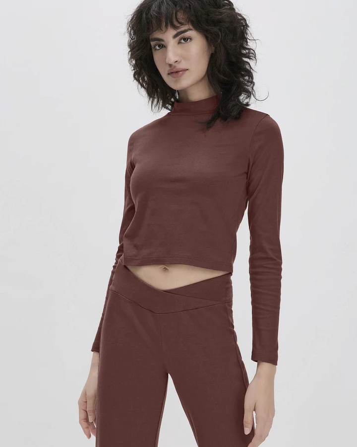 hessnatur Loungewear Longsleeve Fitted ACTIVE LIGHT aus Bio-Baumwolle - braun - Größe 42