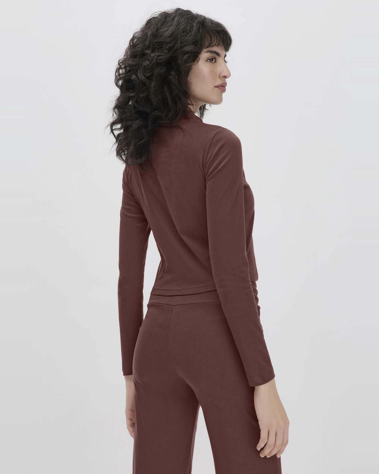 hessnatur Loungewear Longsleeve Fitted ACTIVE LIGHT aus Bio-Baumwolle - braun - Größe 48 – Ansicht 3