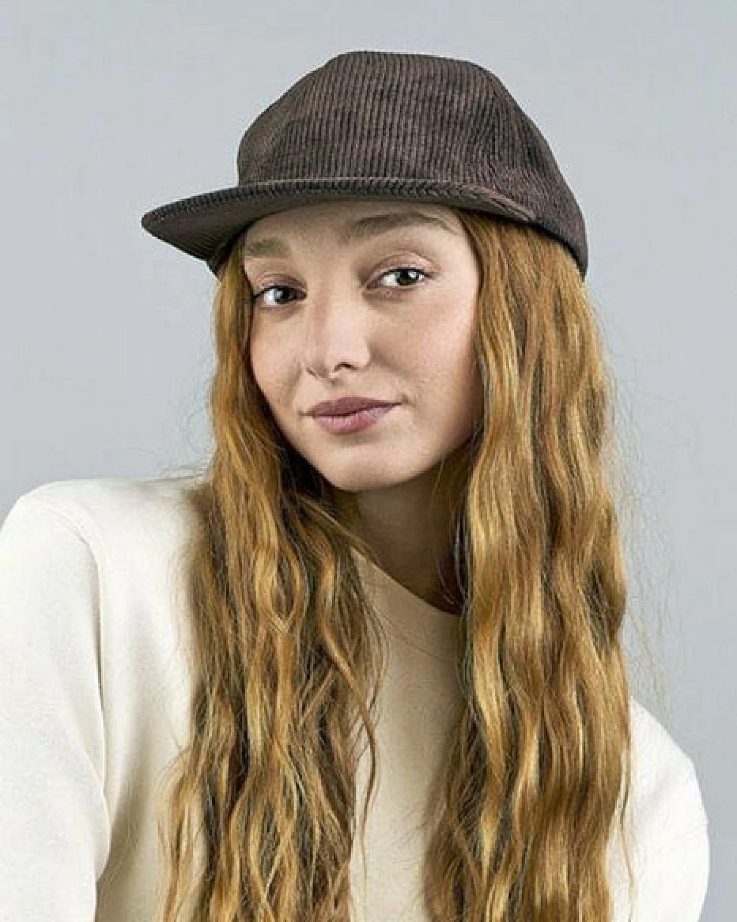 Cord Cap größenverstellbar Recycelt grober Kord 5 Panels von Atlantis Headwear – Ansicht 2