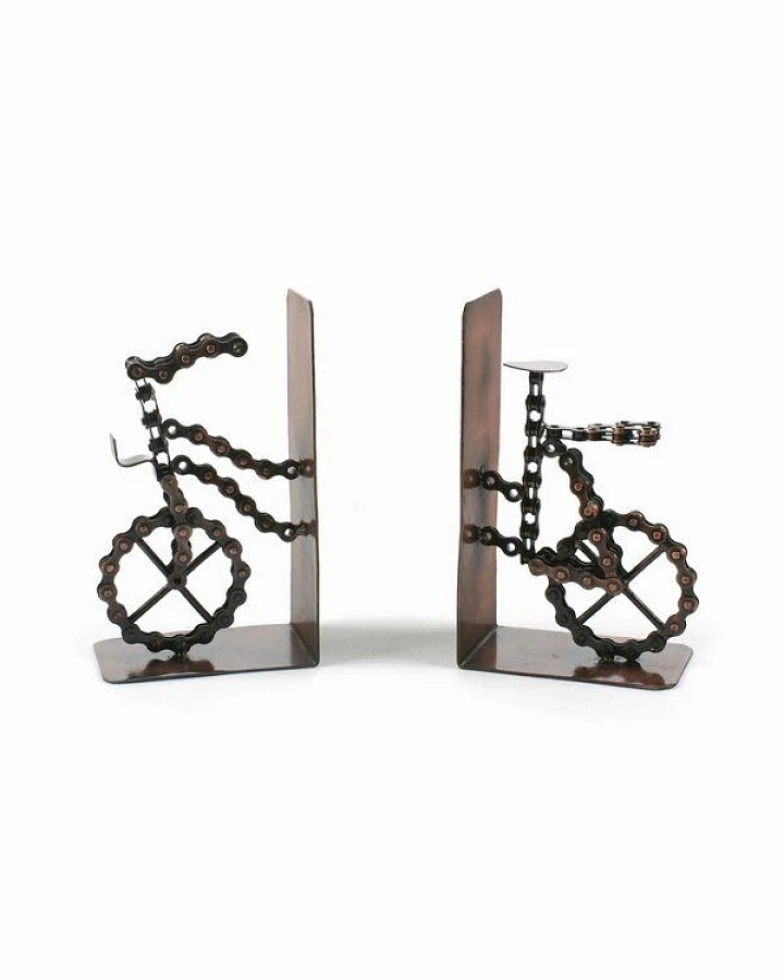 El Puente Buchstützen aus recycelter Fahrradkette