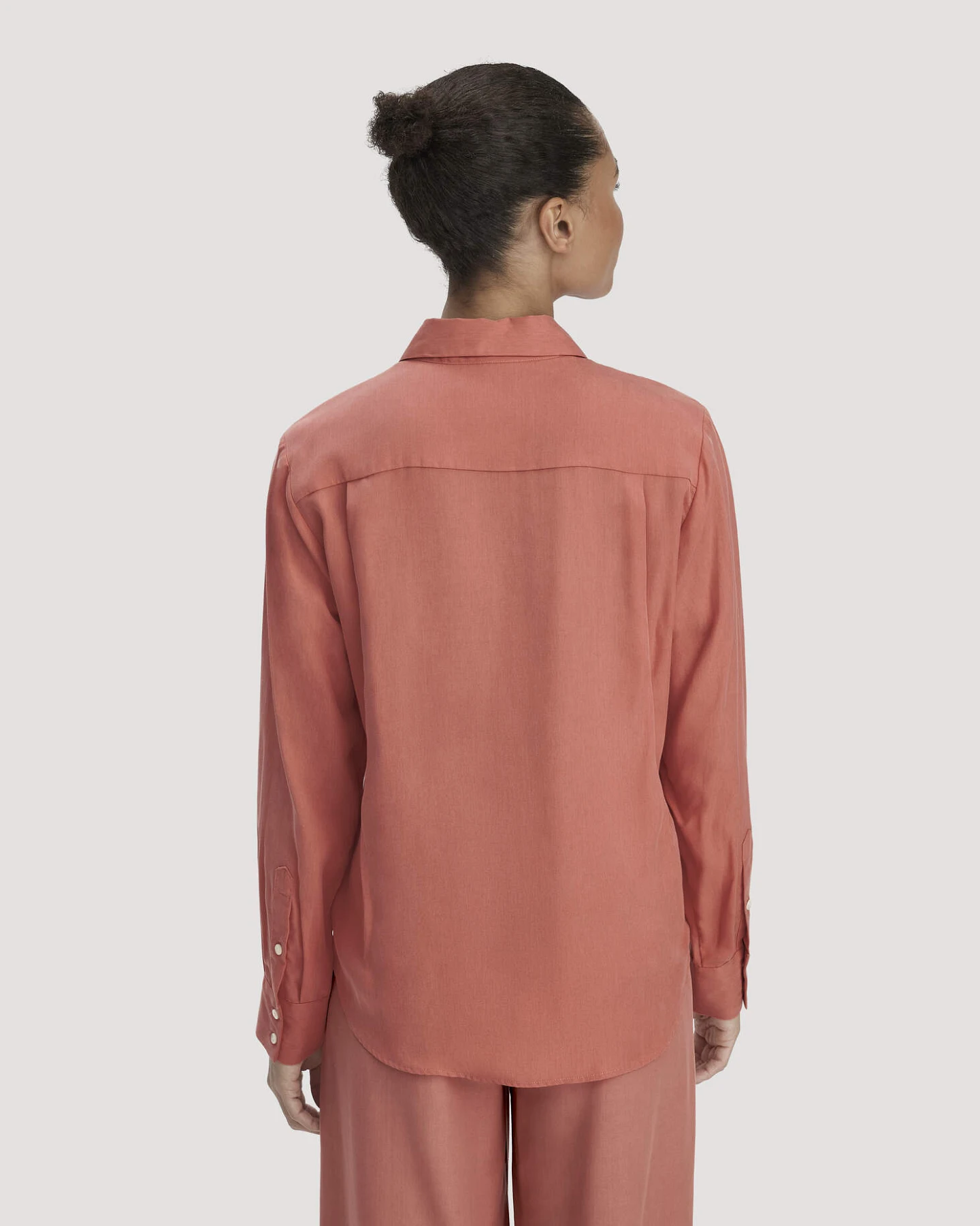 hessnatur Damen Bluse Relaxed aus TENCEL™ Lyocell - orange - Größe 44 – Ansicht 3