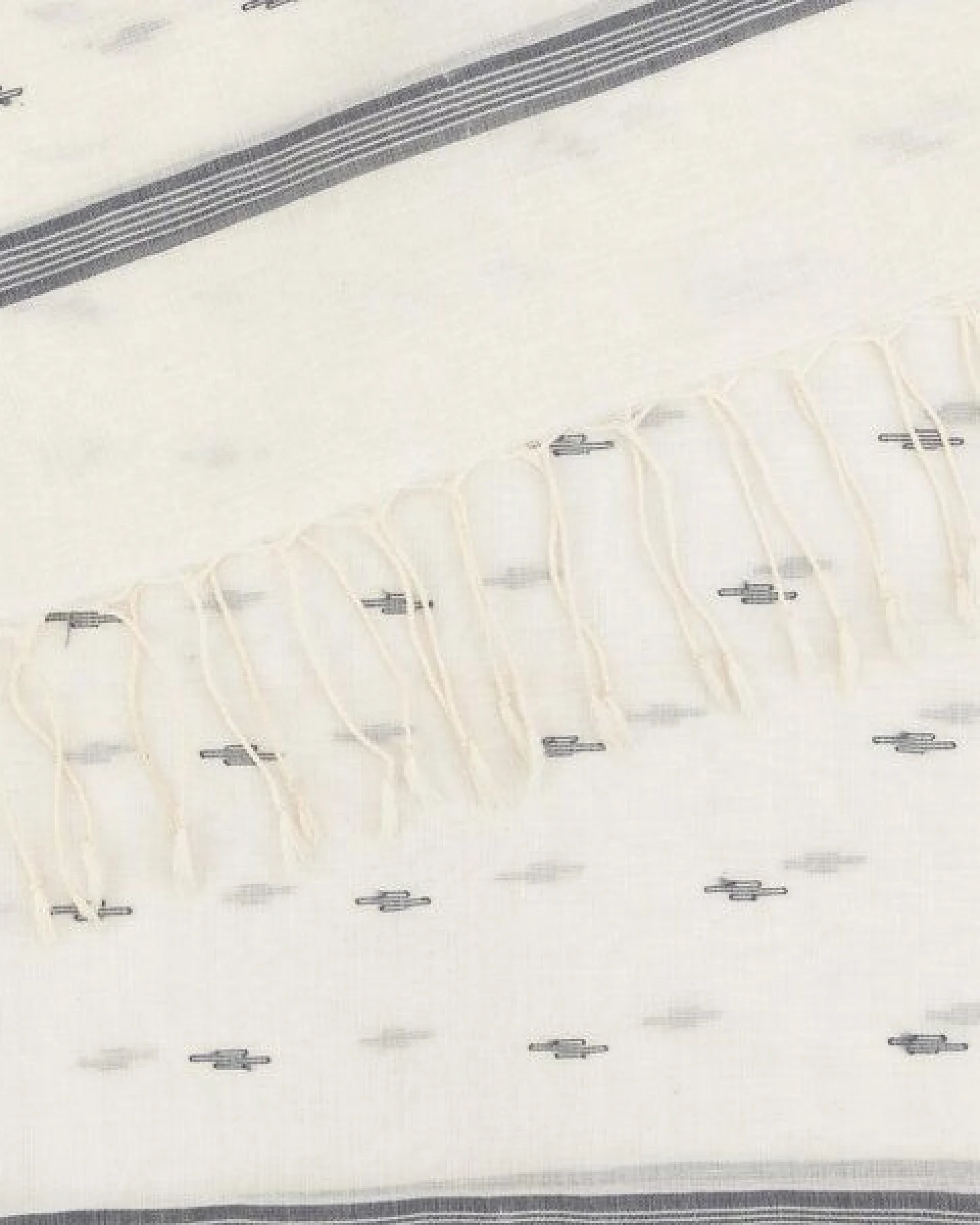 El Puente Schal aus Baumwolle in Creme mit grauen Details – Ansicht 2