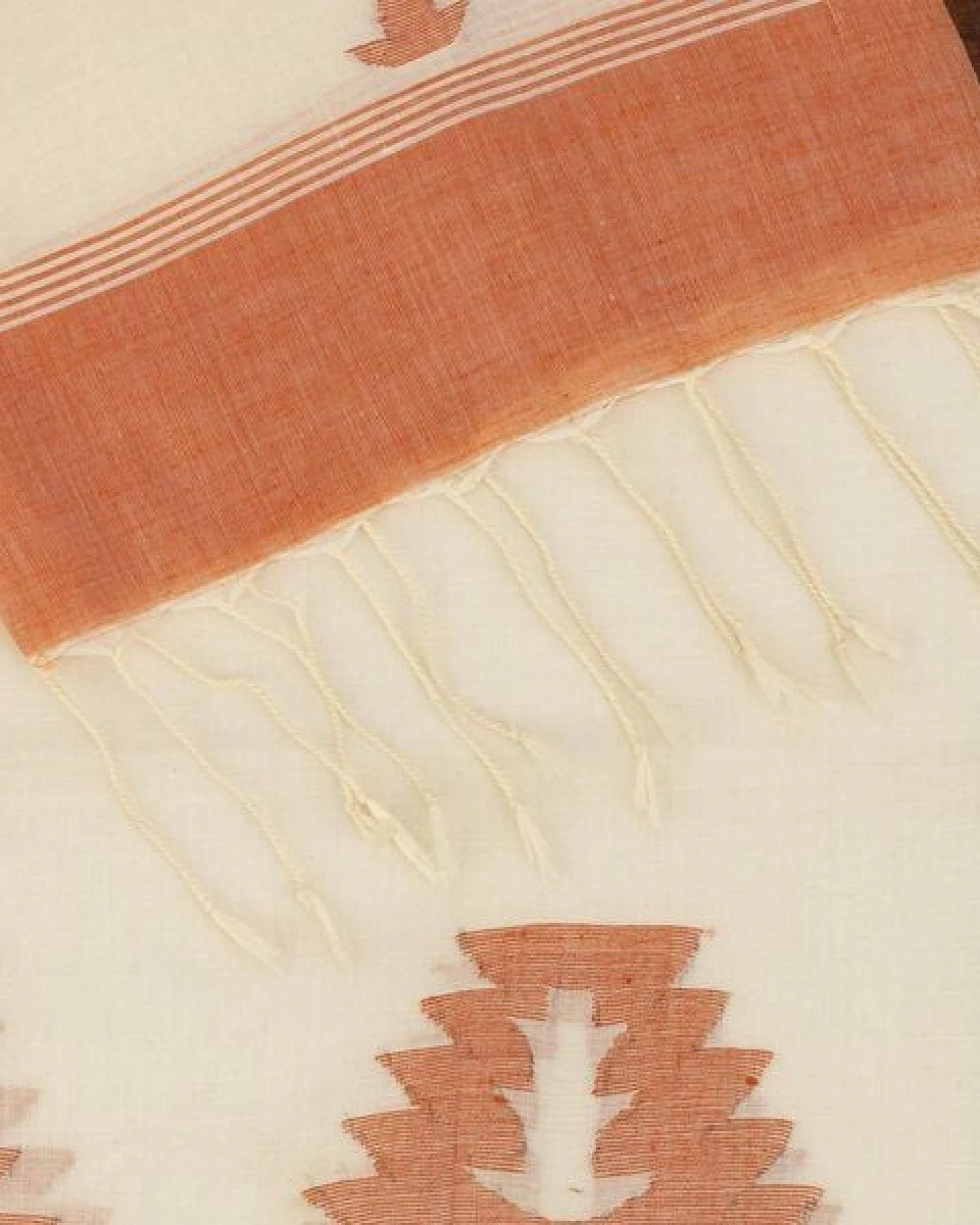 El Puente Schal aus Baumwolle in Creme mit roten Details – Ansicht 2