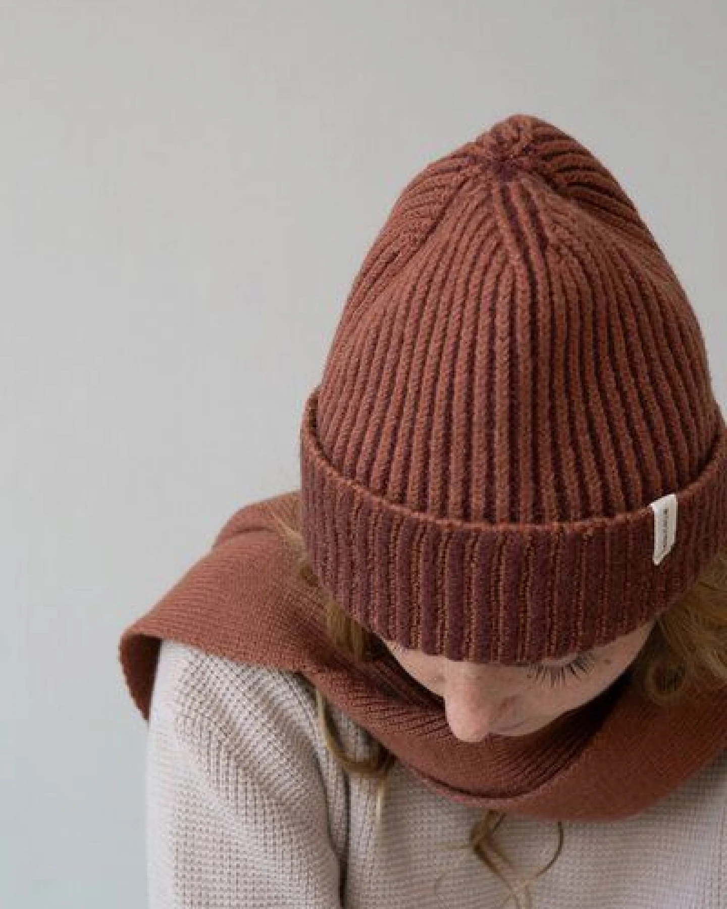 TIRALAHILACHA Tao chunky wool beanie in two-tone Women – Ansicht 3