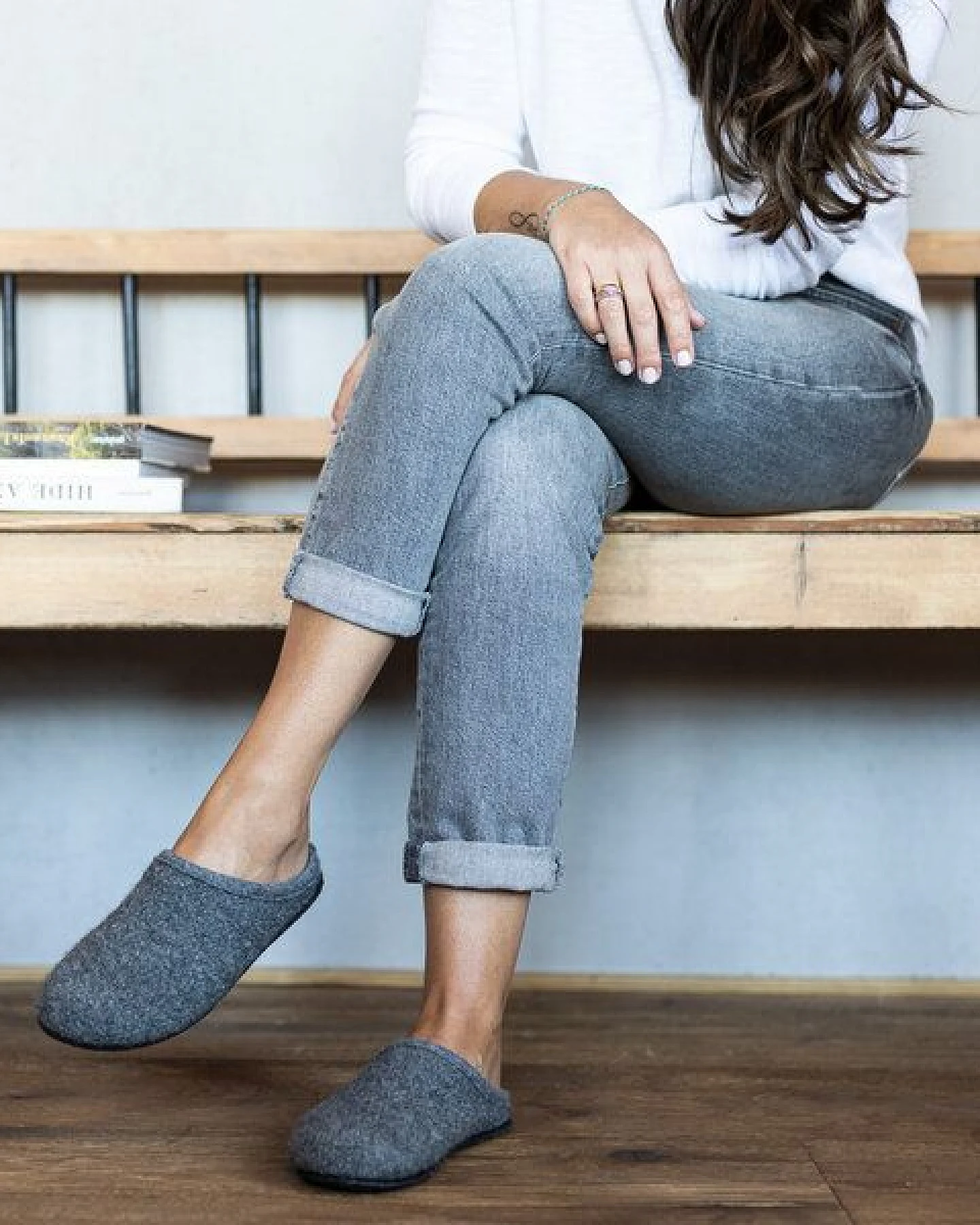 Gottstein Filz-Hausschuh Alpine Light - Damen & Herren Pantoffel aus 100% Schurwolle – Ansicht 2
