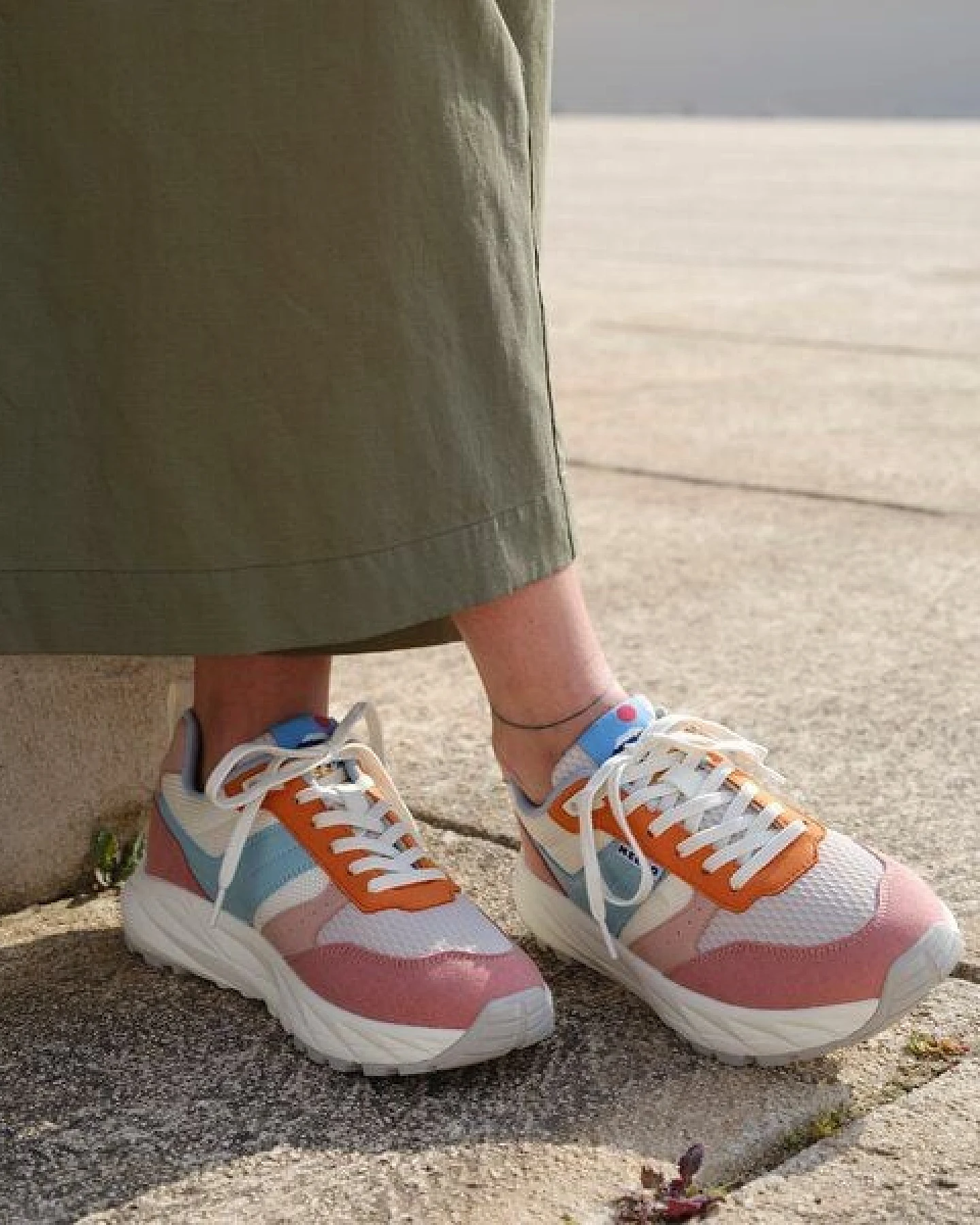 MEEKO PONGO – Technische und nachhaltige Sneaker – Ansicht 4