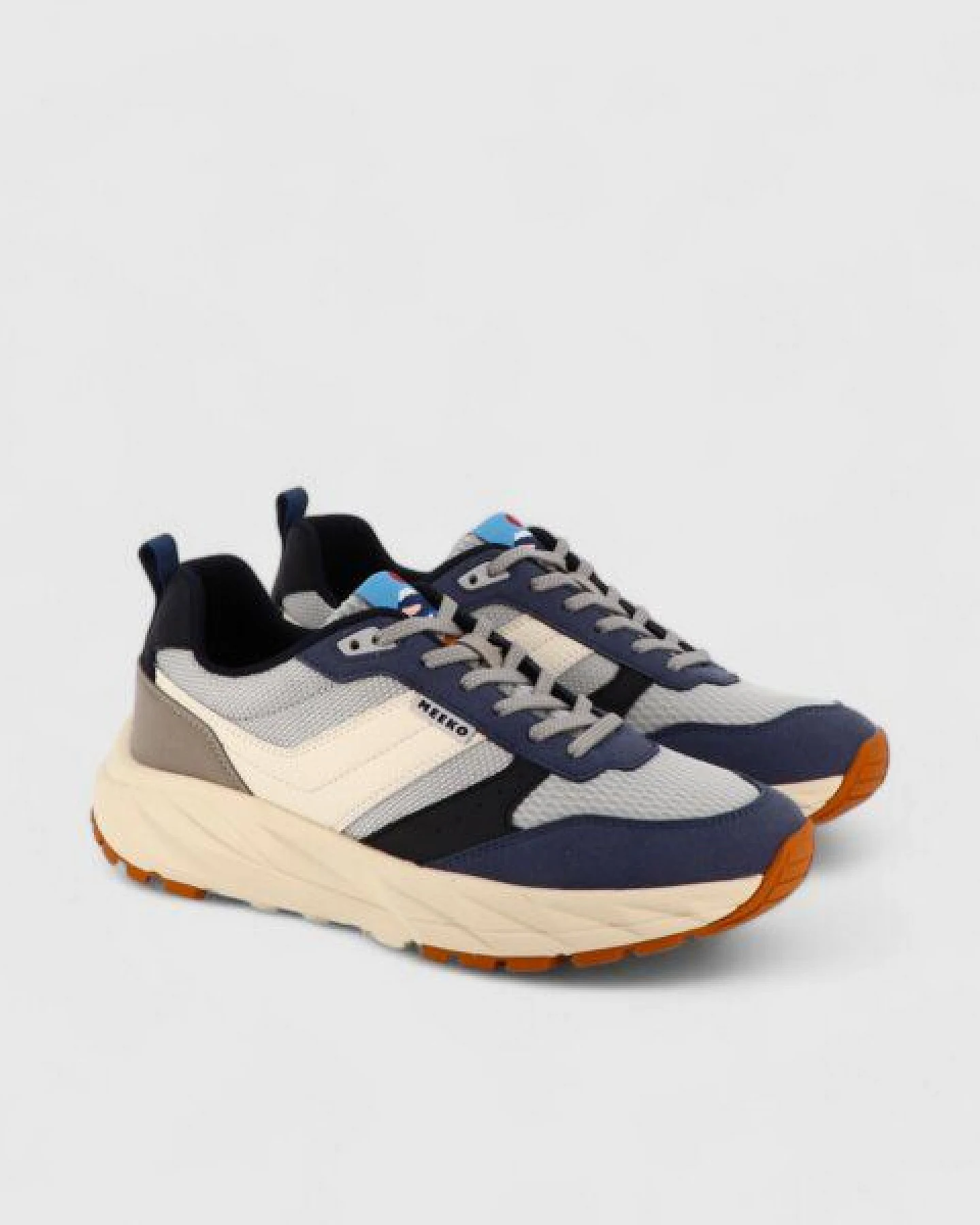 MEEKO PONGO – Technische und nachhaltige Sneaker – Ansicht 2