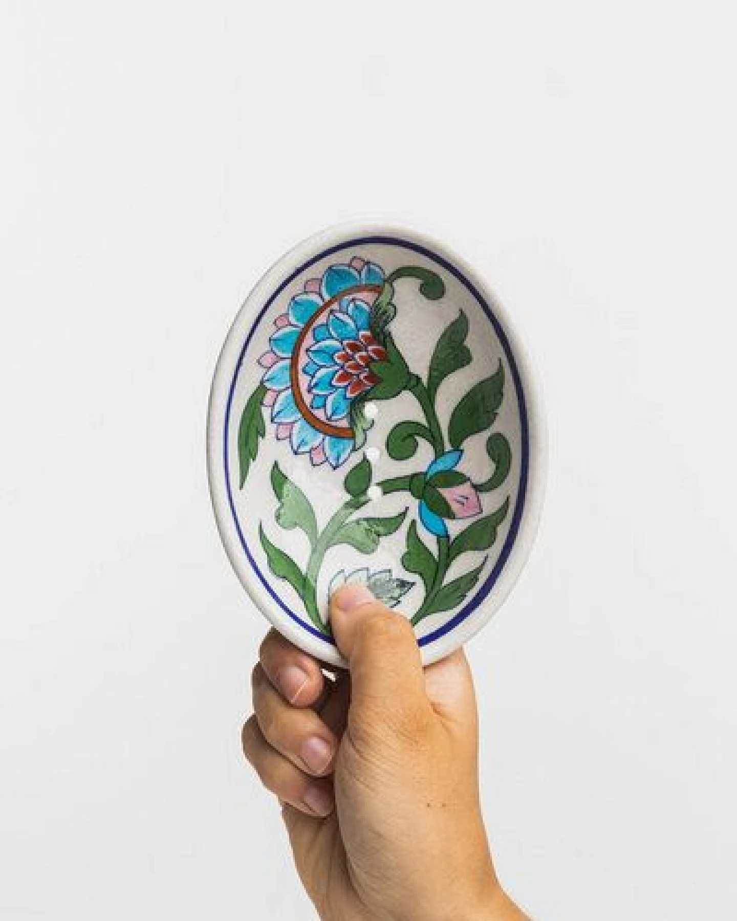 TRANQUILLO Blue Pottery Seifenschale von Hand geformt und bemalt – Ansicht 2