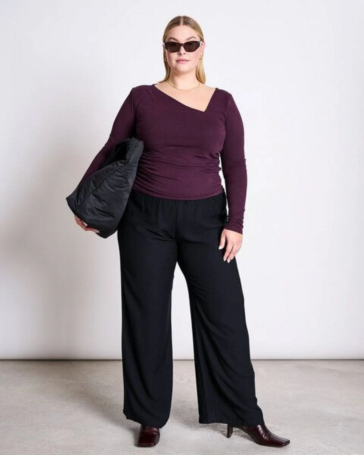JAN N JUNE Asymmetrisches Longsleeve CASMA – Ansicht 4