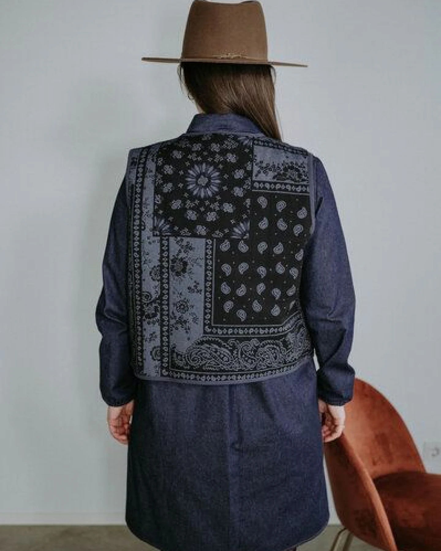 FARM UM'S HERZ Weste Foulard-Jacquard – Ansicht 2