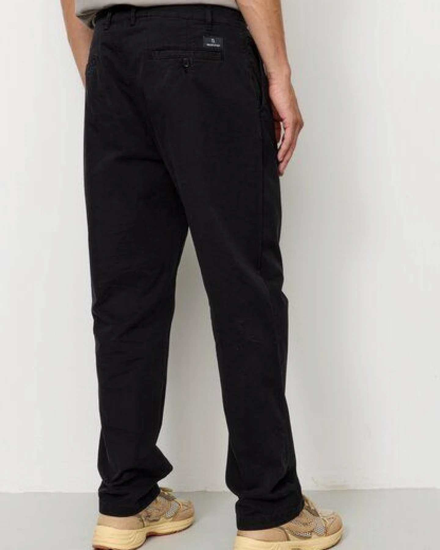 Herren Chino mit Bundfalte aus Bio-Baumwoll Mix - OAK - recolution – Ansicht 3