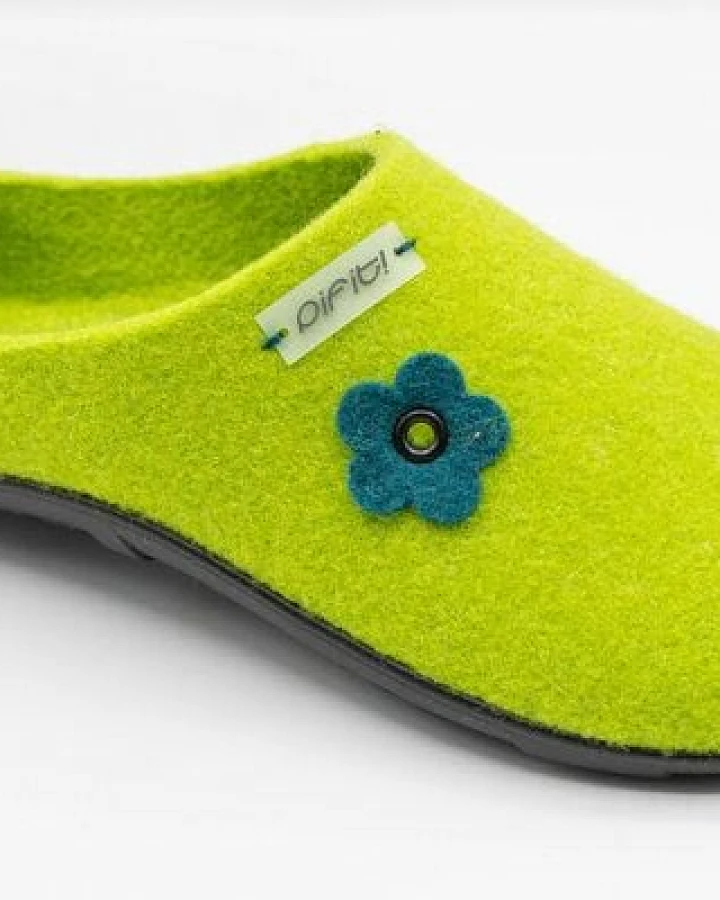 Pantoffel seasonal (Flower) mit Barfußgefühl pifit! aus hochwertigem Wollfilz, wiesengrün, 32102-1