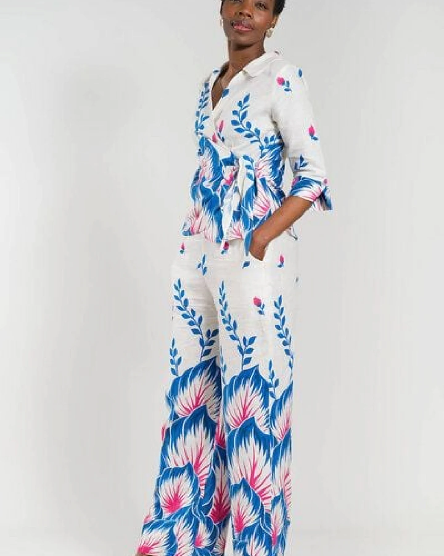 Nevice Frida-Set aus Wickelbluse und Hose – Ansicht 3