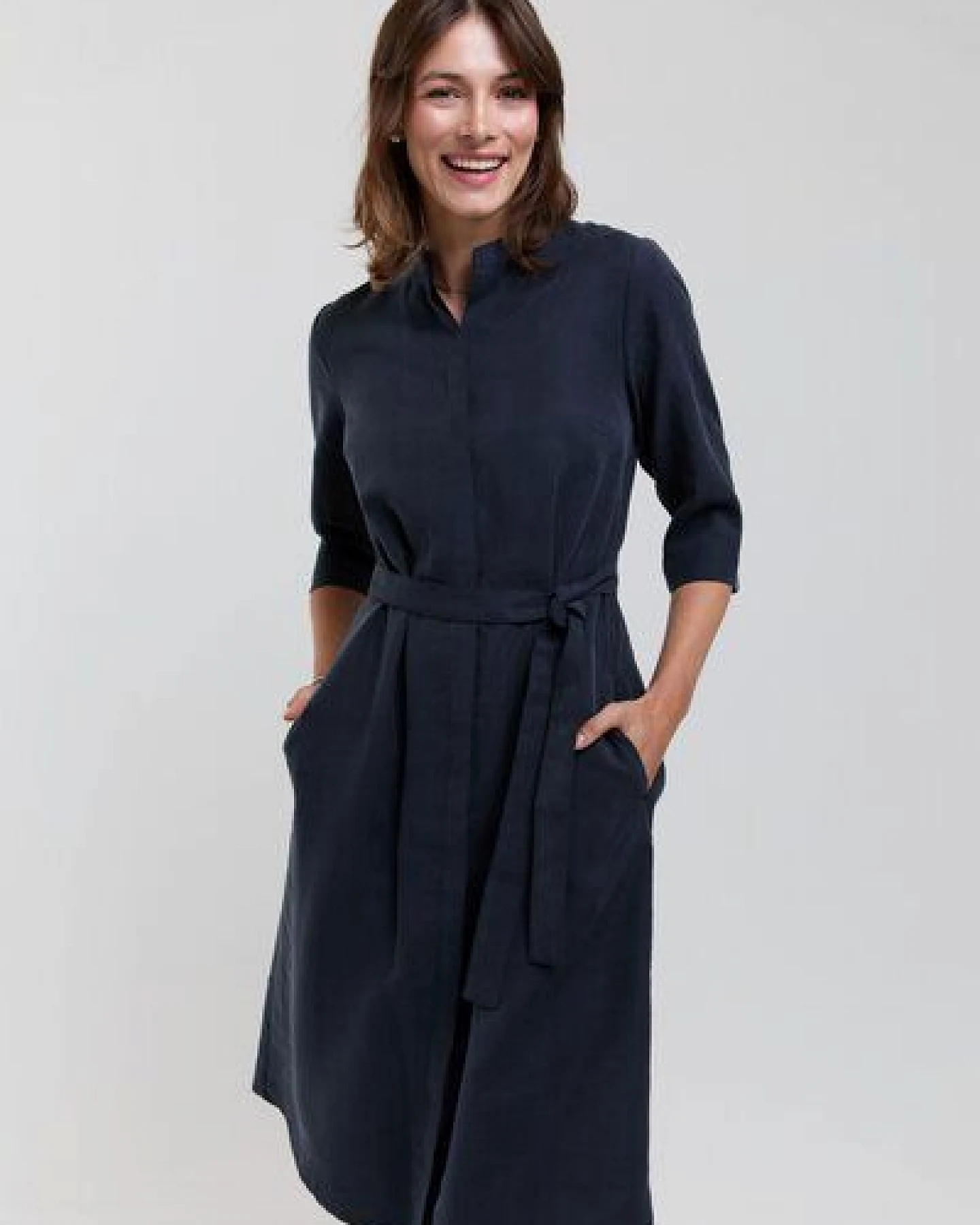 AYANI Anne Elegantes Midi Hemdblusenkleid aus TENCEL – Ansicht 4