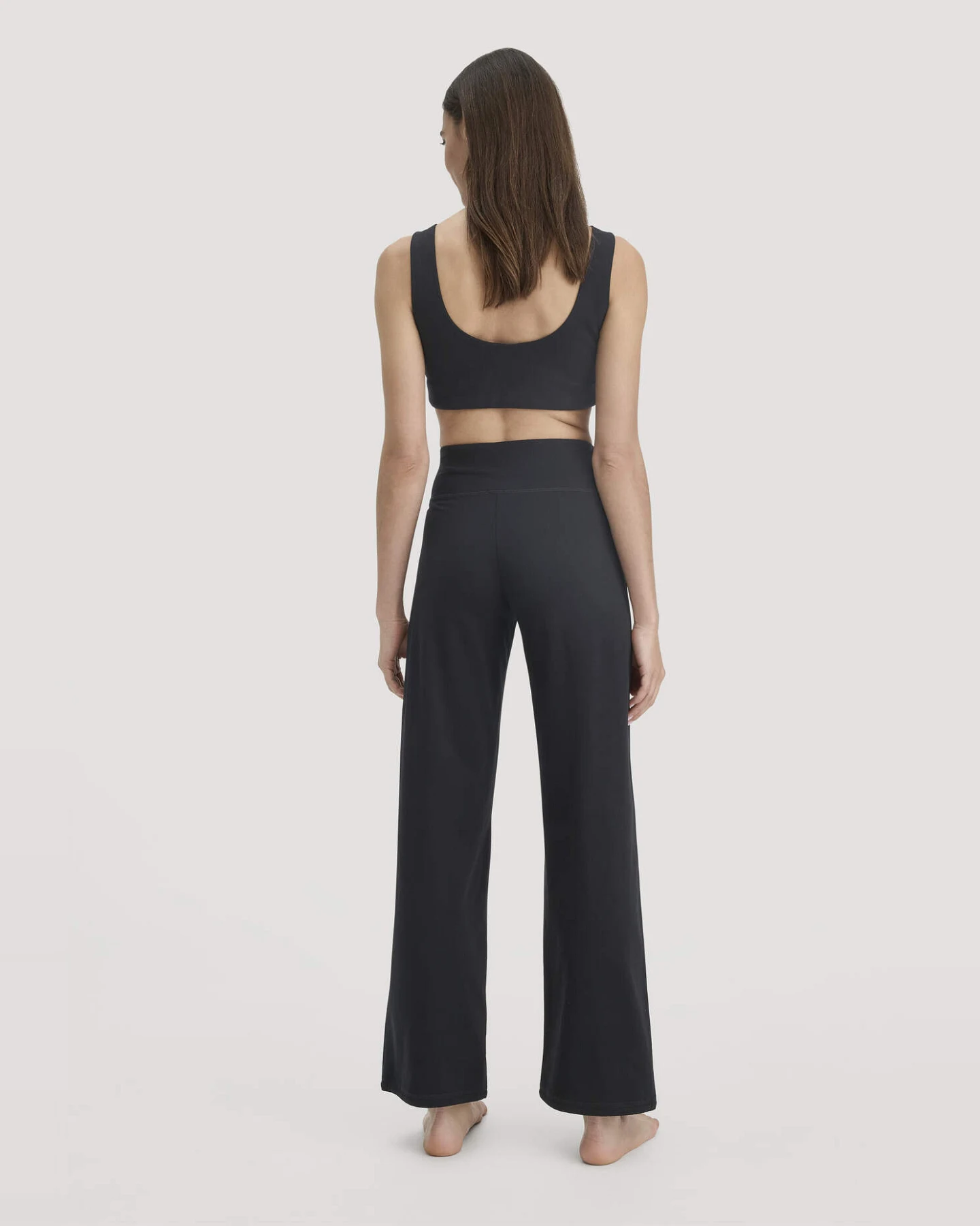 hessnatur Loungewear Hose Regular ACTIVE LIGHT aus Bio-Baumwolle - schwarz - Größe L – Ansicht 2