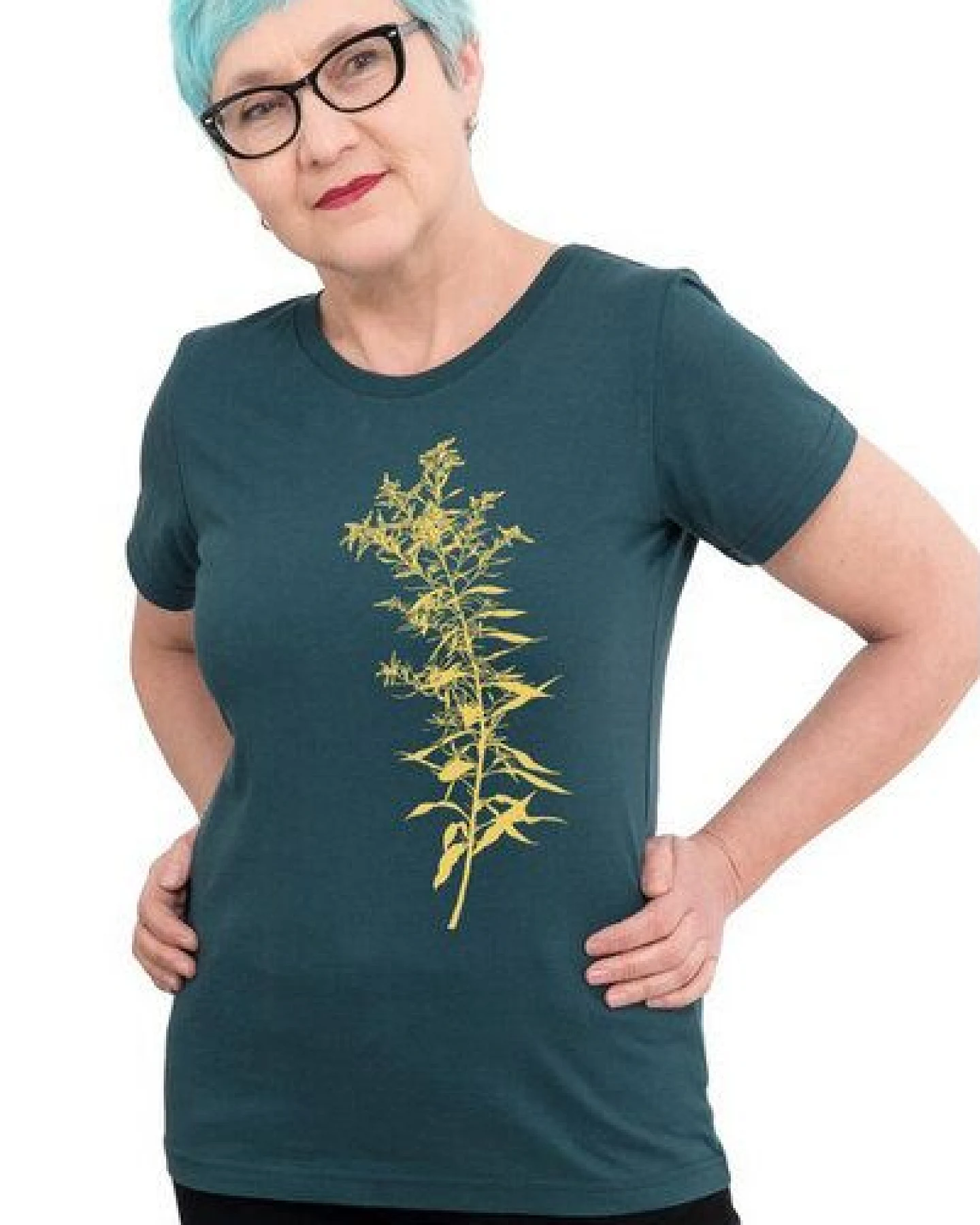 Hirschkind Frauenshirt "Goldraute" dunkelgrün - Made in Kenia & handbedruckt in Berlin – Ansicht 2