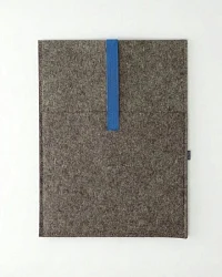 Braun-Mittelblau