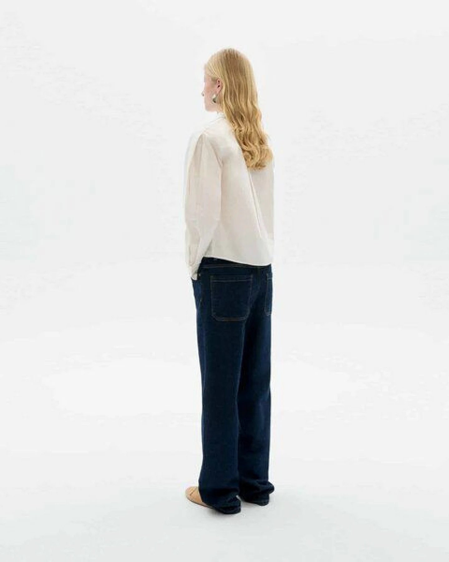 thinking mu Hose Theresa – Ansicht 3