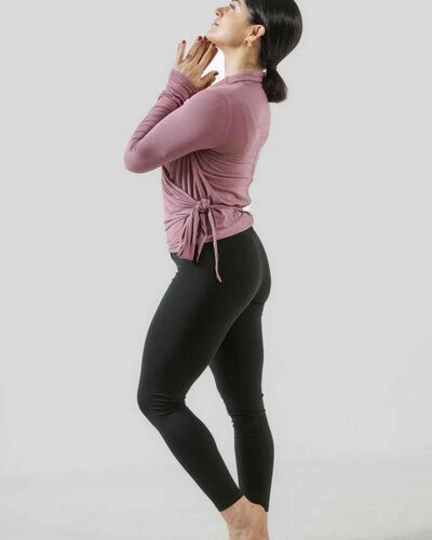 YogiLiebe Wickelbluse „Lakshmi“ aus TENCEL Modal – handgenäht in Deutschland – Ansicht 3
