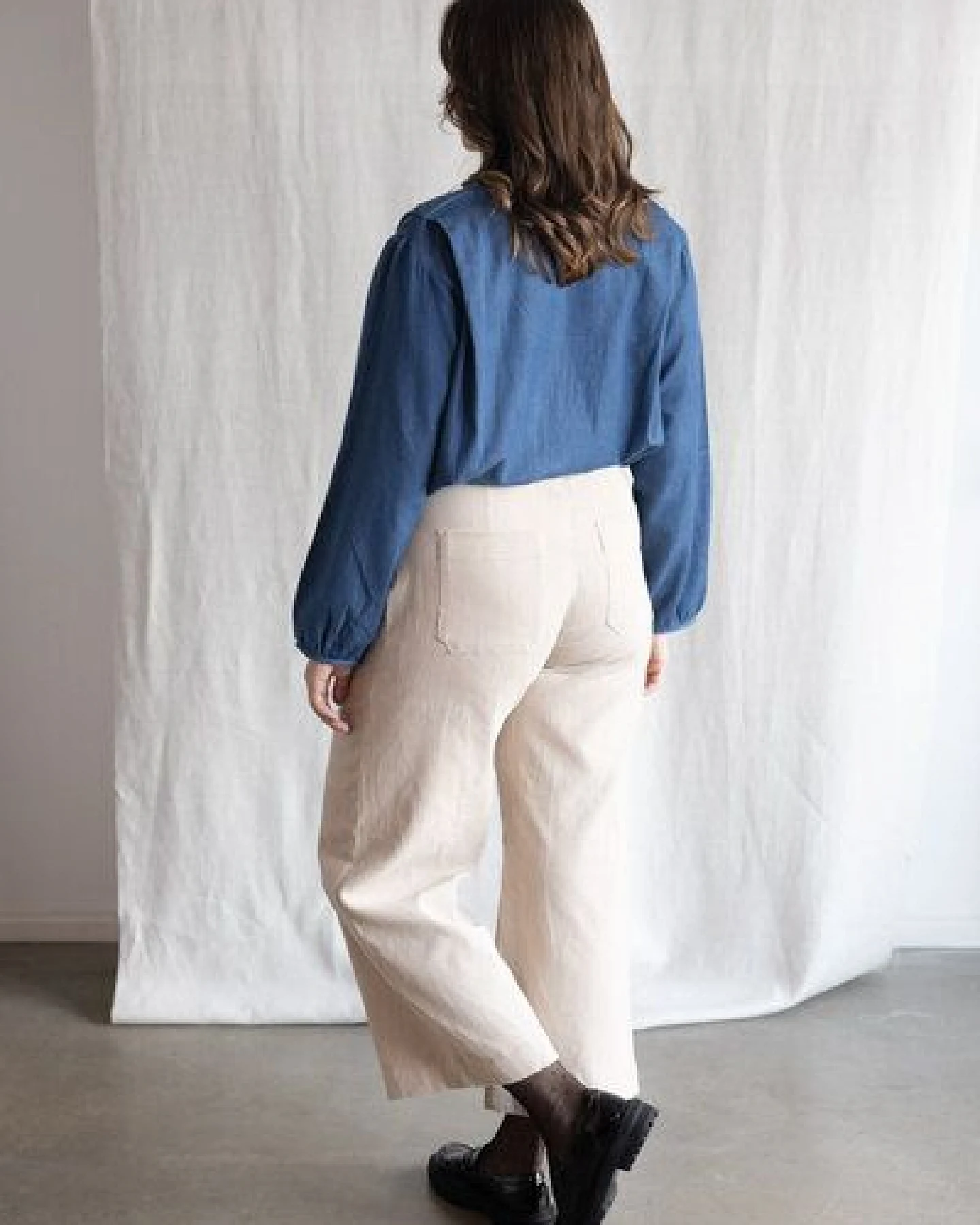 Jyoti - Fair Works Bio-Baumwollcord Hose Damini – Ansicht 4
